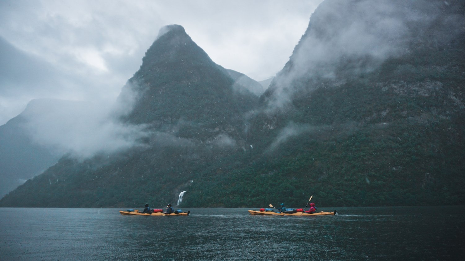 Naeroyfjord Dyrdal Kayak