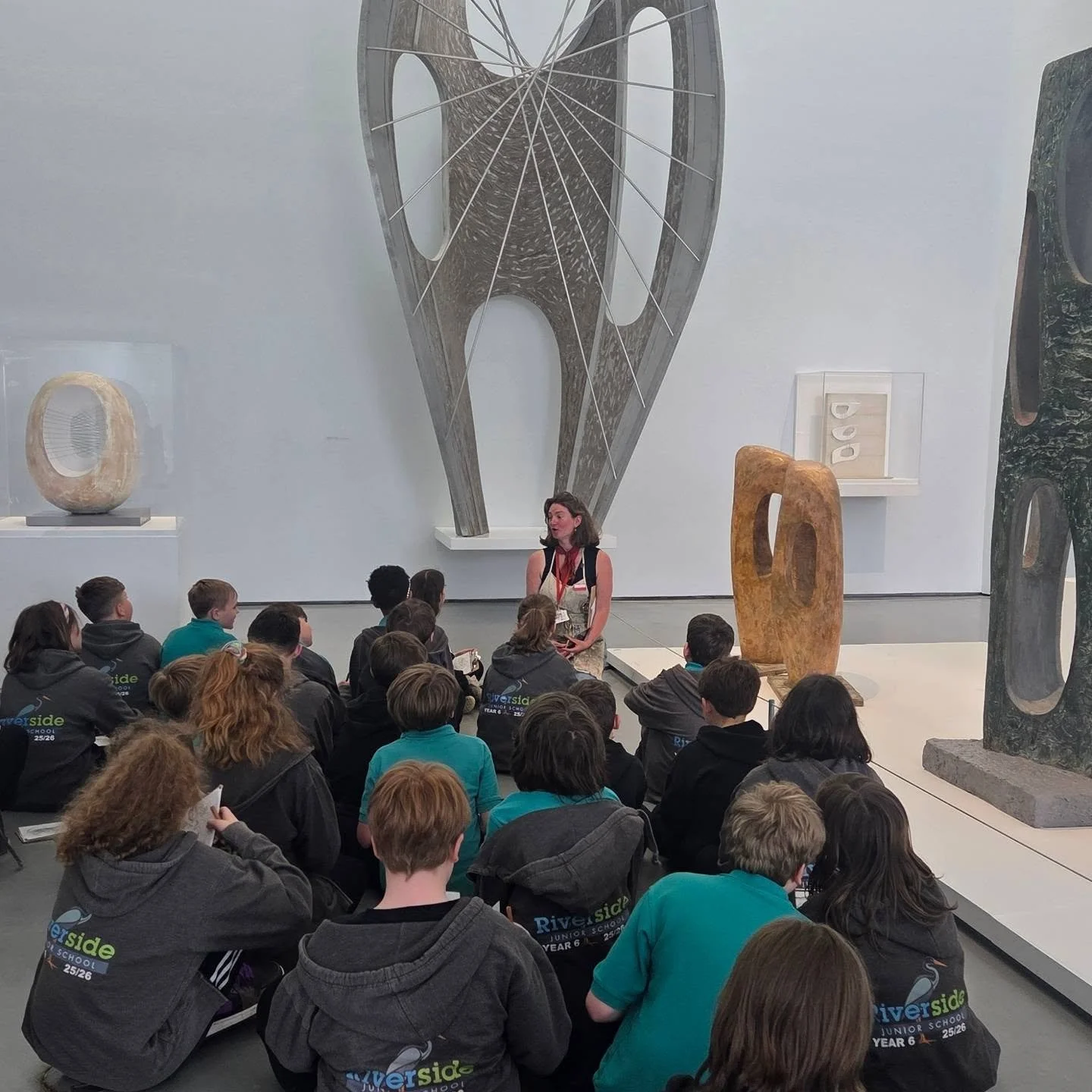 Merlins and Kestrels enjoyed their trip to the Hepworth art gallery. They have learnt all about Barbara Hepworth's sculptures and compared different forms of sculpture. They even had a go at practising some of the sketching techniques they have been 