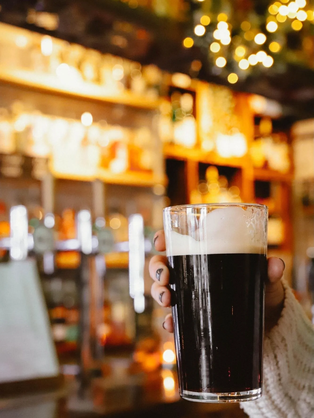 It&rsquo;s beginning to look a lot like Christmas Eve pints 🍺✨

We&rsquo;re open from 12pm today for relaxed festive vibes, cocktails and cosy stout moments 💫🎅🏼

Featuring Fairytale of Brew York - Walnut Whip Milk Stout 🤎

See you at the bar 🎄?