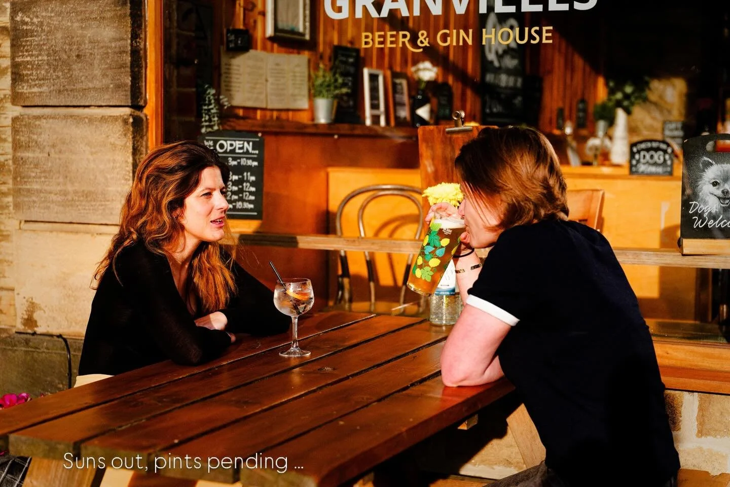 Sun&rsquo;s out, drinks will be flowing ☀️🍻

Open from 2pm - quiz kicks off at 7pm 🧠
A few tables left, message now to book 😉