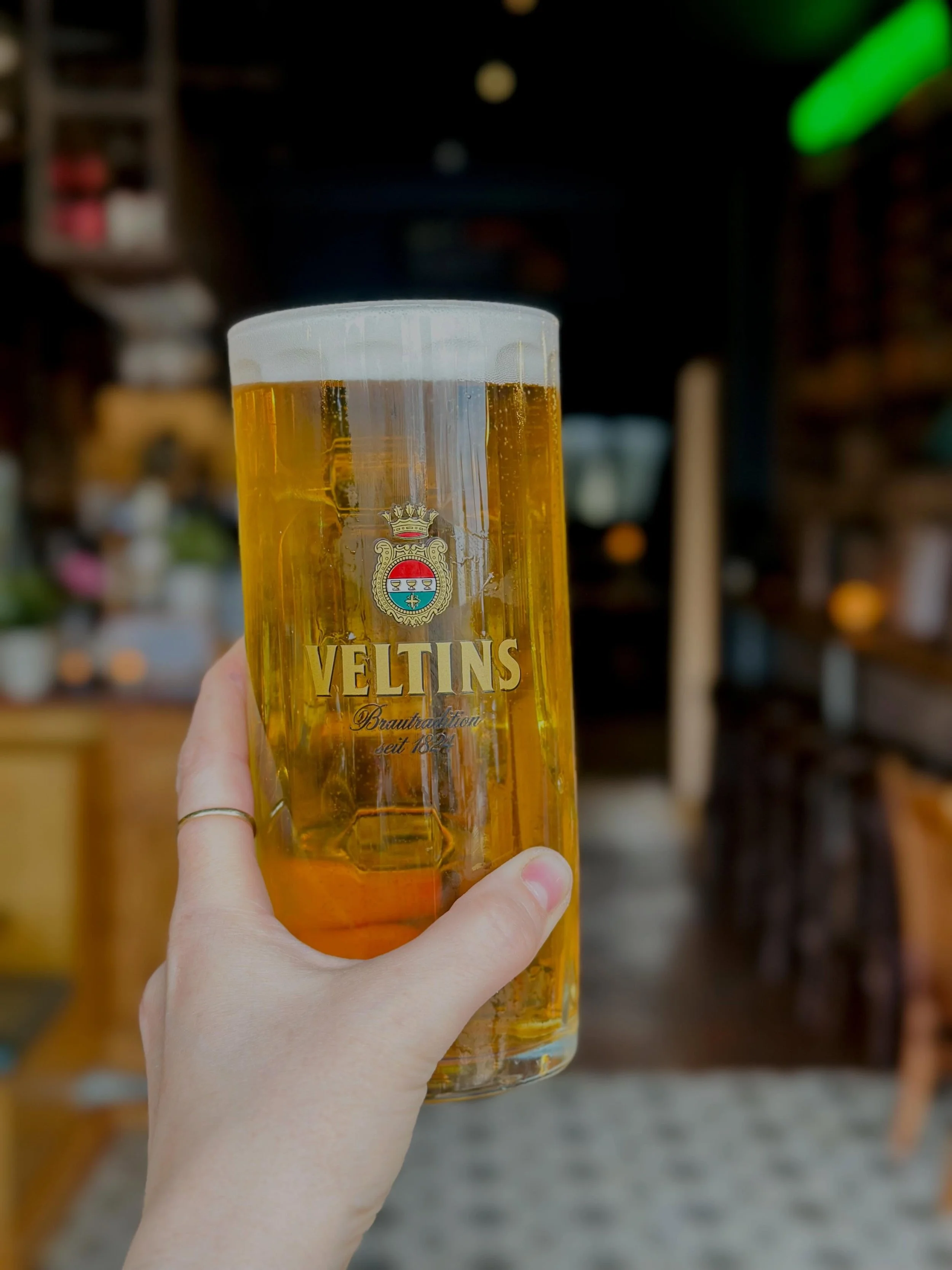 🍺 Have you ever seen a more crisp, thirst-quenching, quaffable pilsner than Veltins?

Clean, refreshing and seriously easy drinking&hellip; now pouring at Granvilles 👀🍻