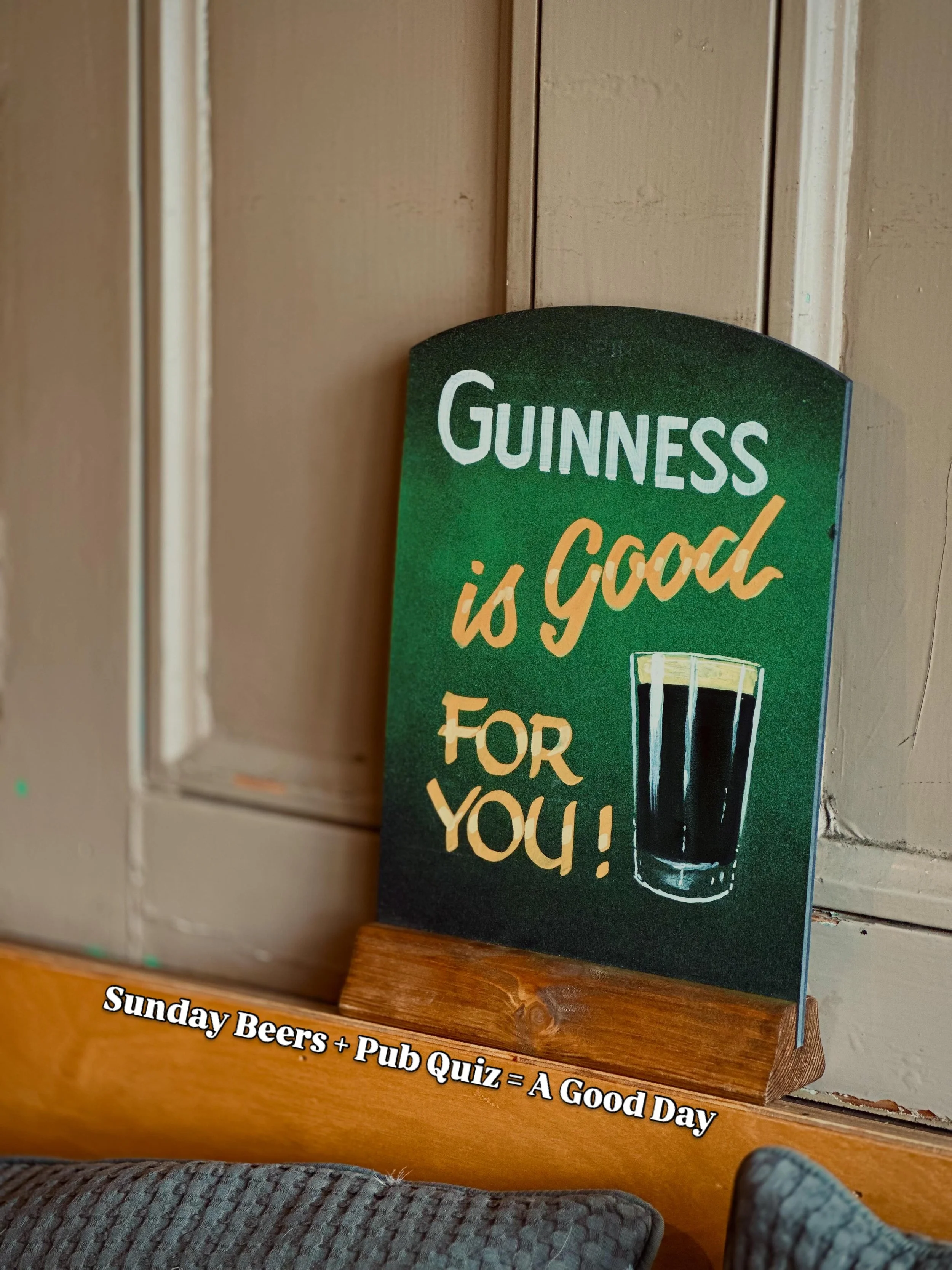 Sundays are for good pints, good company &amp; a good pub quiz 🍻🧠

Join us tonight from 7pm for our weekly quiz at Granvilles and for your chance to win a &pound;30 Bar Tab 🍻👀

DM to book your table ✉️