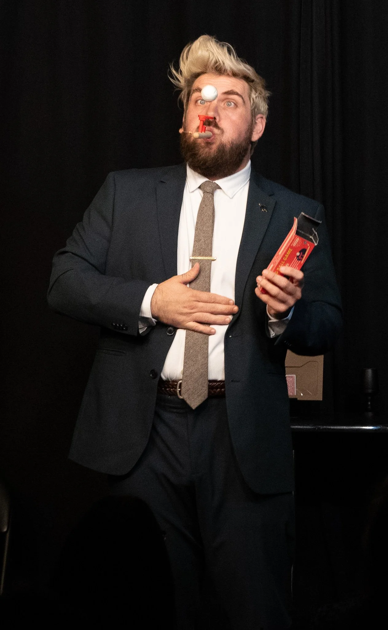 Matt Howard entertaining guests with interactive magic at a Dallas event