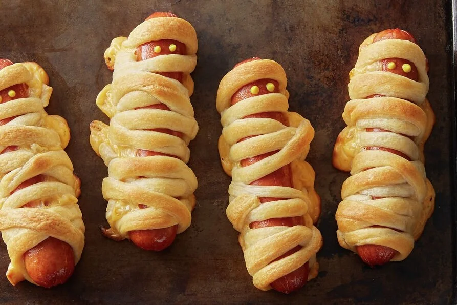 Mummy hotdogs