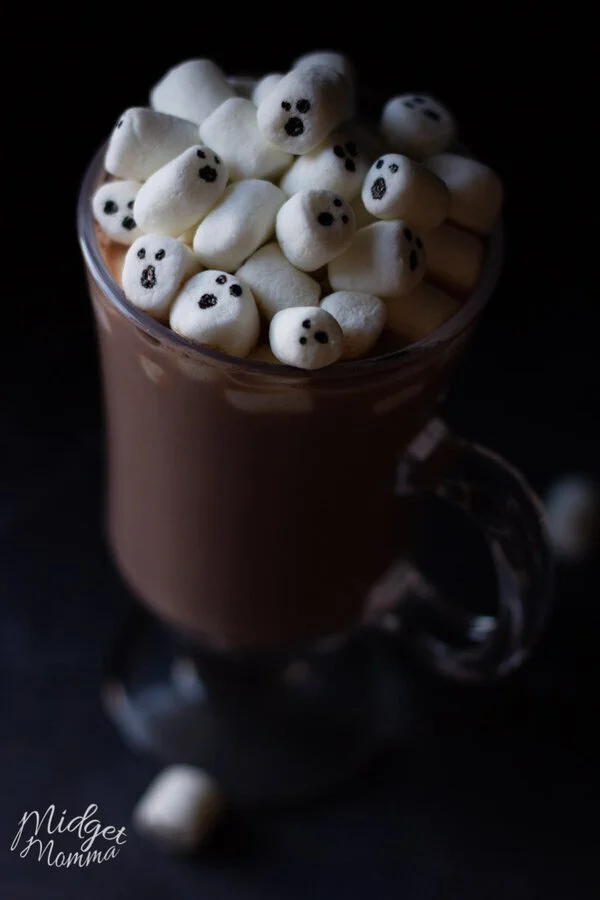 halloween hot chocolate with ghost marshmallows