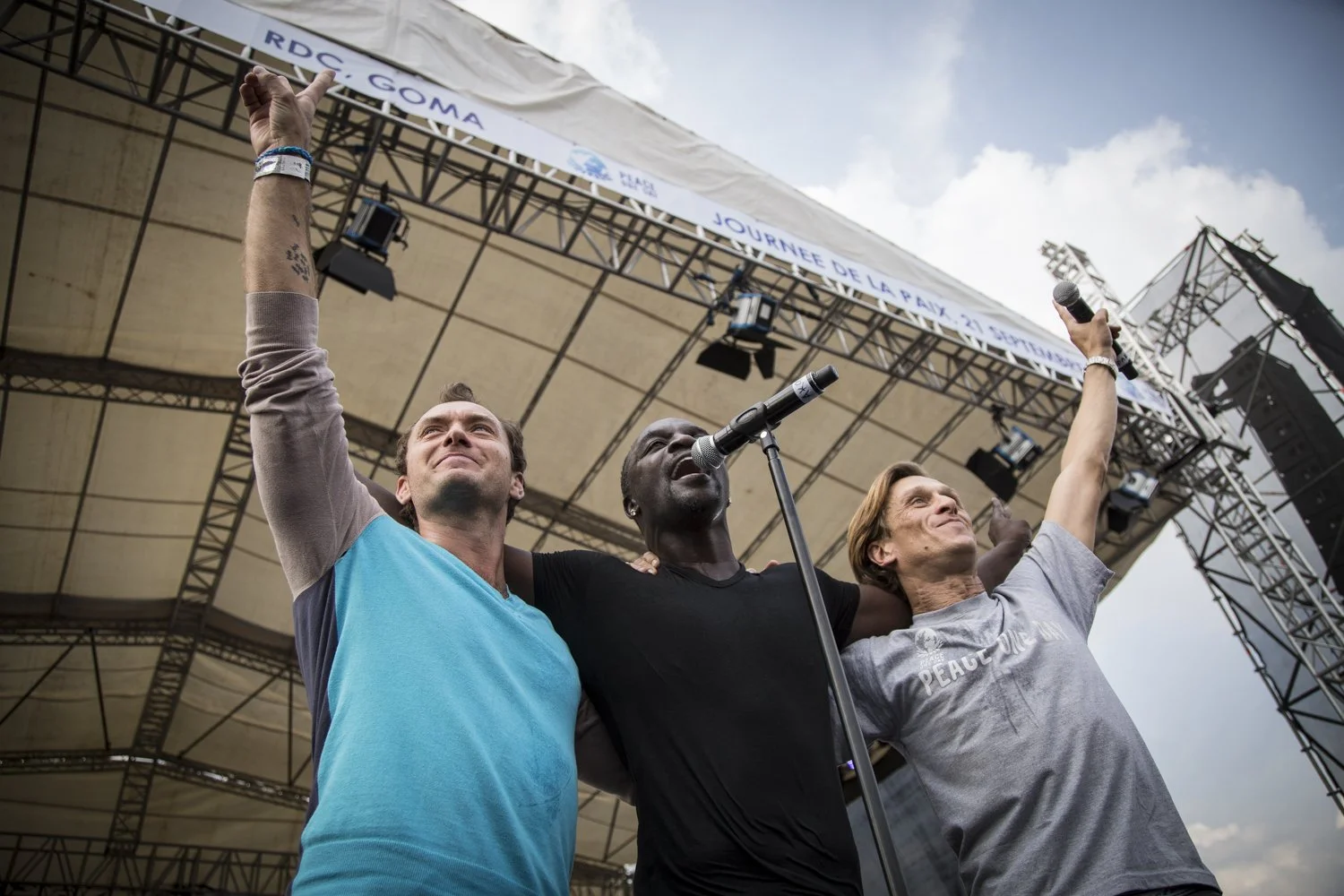 actors and performers at peace one day event