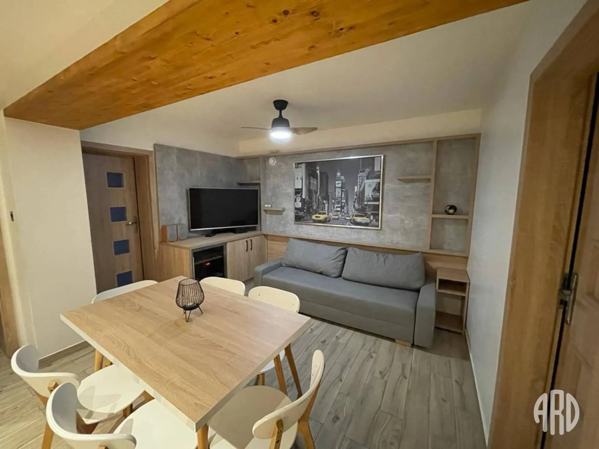 aro-photo-option-2-living-room.jpg