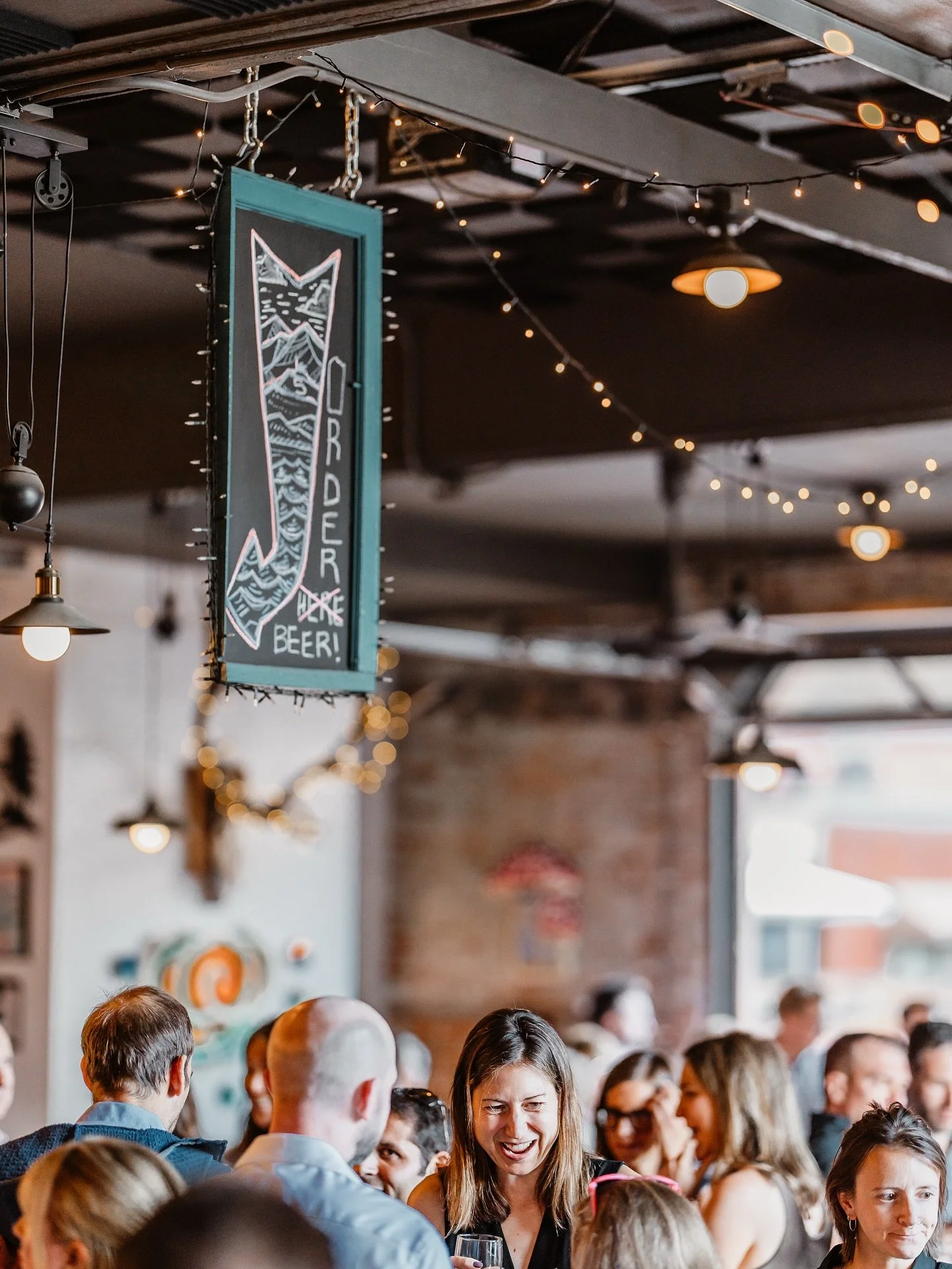 I believe this is my first dinner rehearsal and it was so much fun! Thank you @treslitrosbeerco for hosting Ben &amp; Alicia&rsquo;s celebration! 🥳 

#salidacolorado 
#rehearsaldinner 
#coloradowedding 
#brewery
#rockymountainweddingphotographer