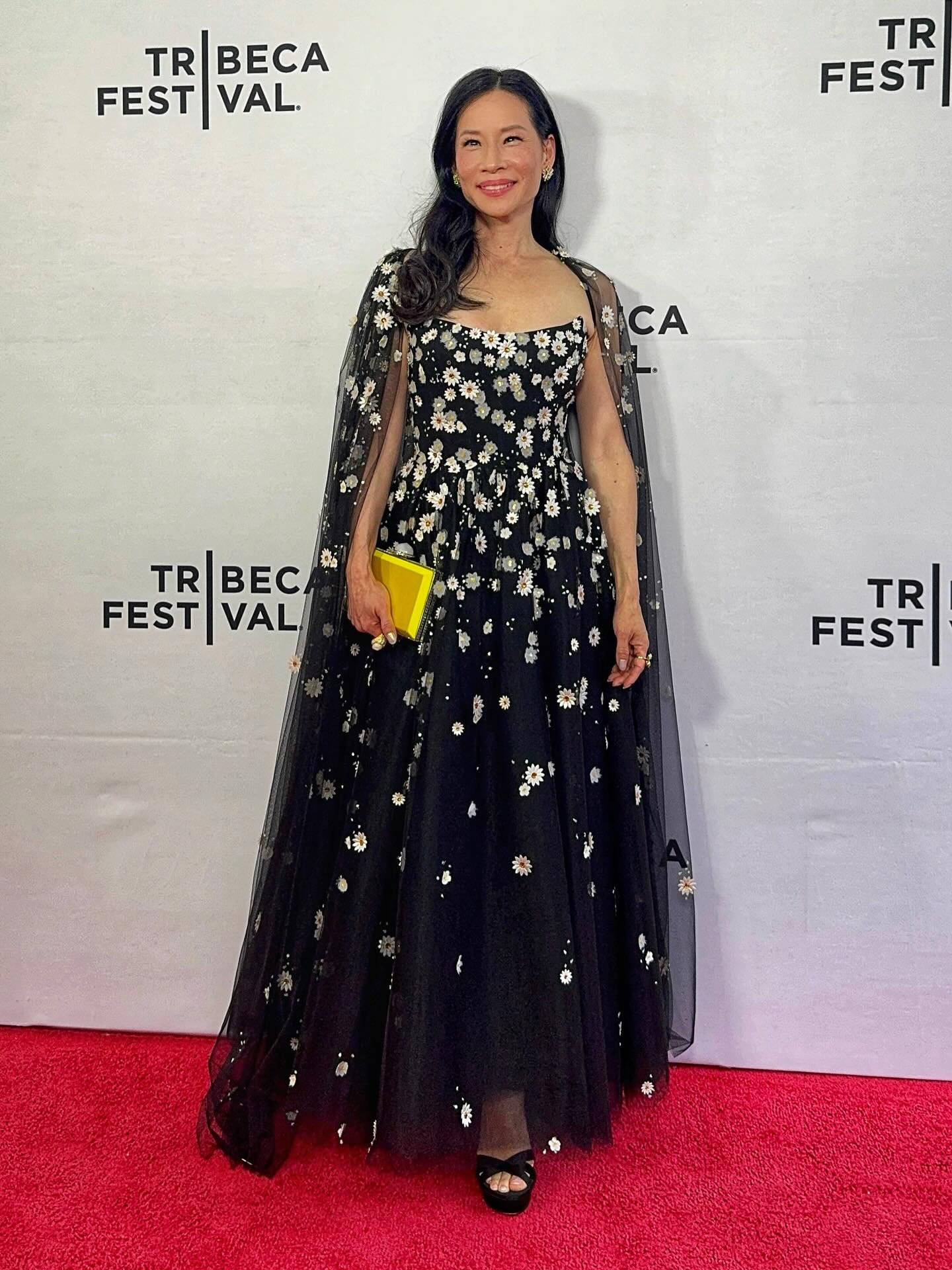 Last night&rsquo;s fashion. ❤️🙏🏻 

Styled by @_leeharris_ 
Glam @lonavigi 

Dress and Cape by @moniquelhuillier 

Shoes by @santoniofficial 

Bag by @judithleiberny 

Jewelry by @lorraineschwartz 

Glow by @roxannerizzo 
 
Tailored by @matthewkilgo
