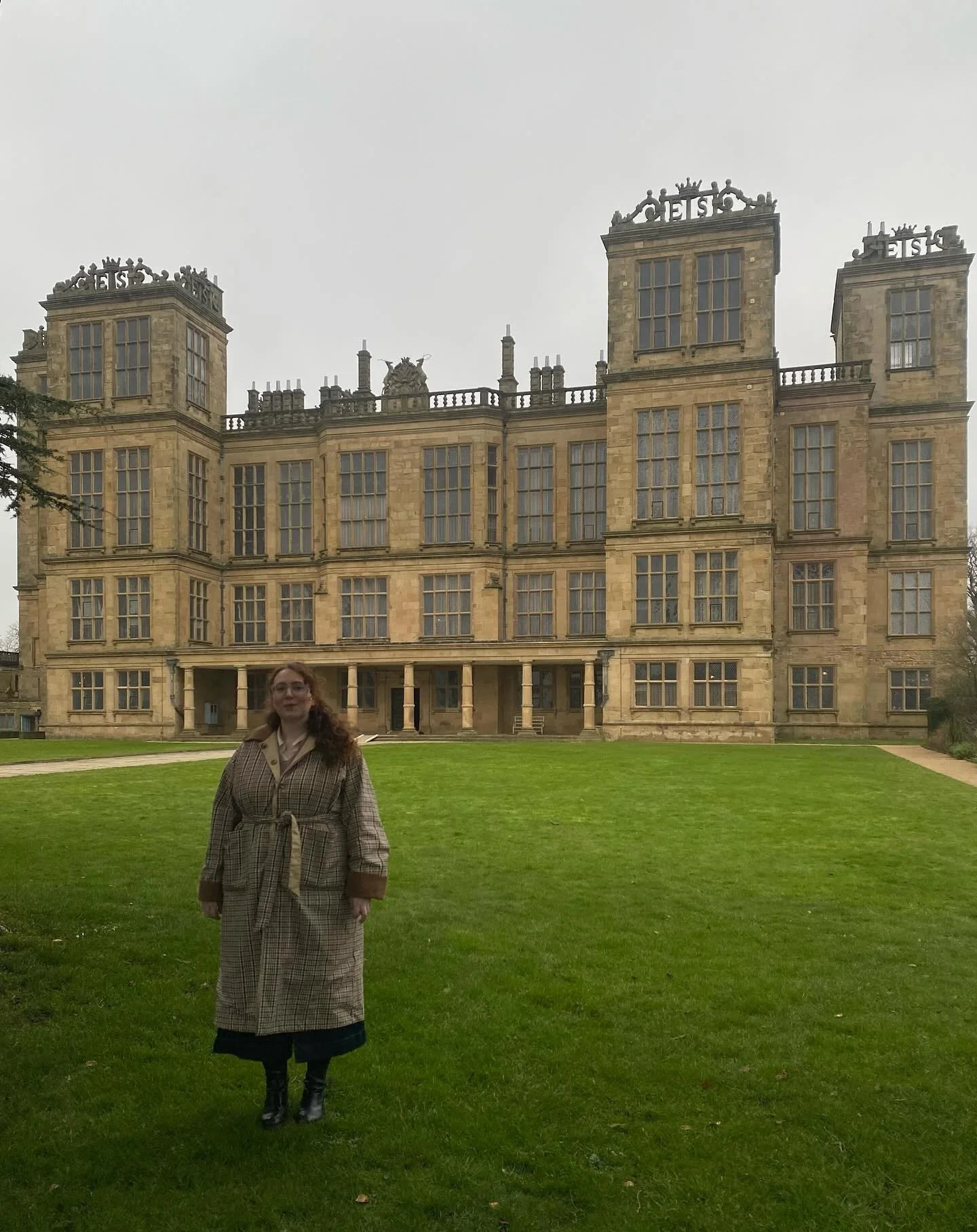 Photos from my birthday trip earlier this year. First ever visit to Hardwick Hall @hardwickhallnt and staying in a Landmark Trust house in North Street in Cromford, the earliest piece of planned industrial housing in the world @landmarktrust 🌟