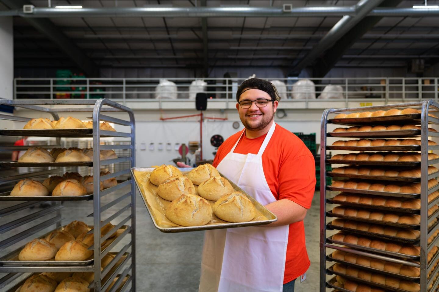 @kalamasourdoughbakery has the best bread out there. Challenge me! 😂 

But seriously, you can find this dude&rsquo;s bread throughout the PNW, and it&rsquo;s soooo good! he started this as a school project in his kitchen, then as a business in his g