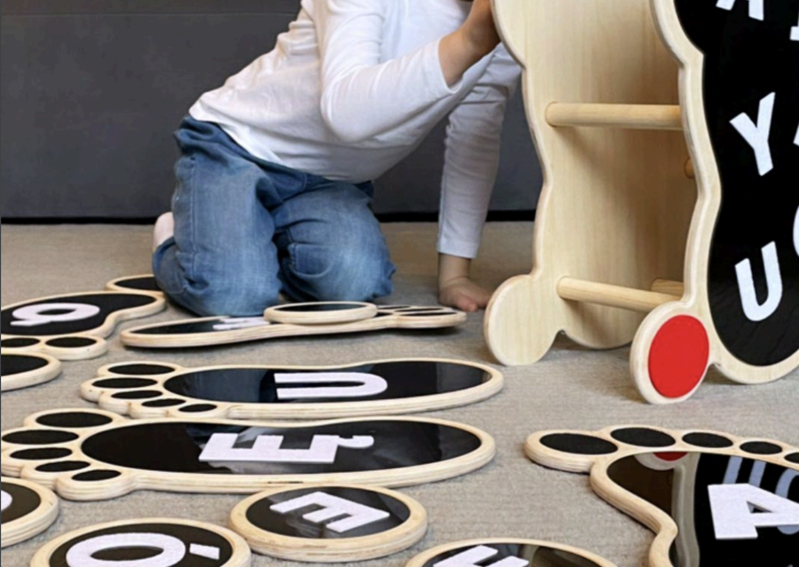 Sensory Feet Numerical Set