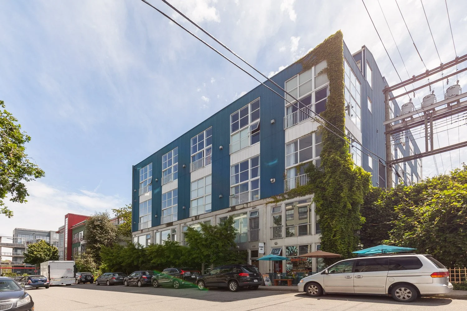405-228-East-4th-Avenue-Web-33.jpg