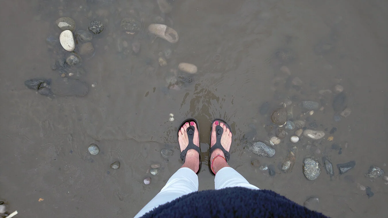 my feet down (16).jpg