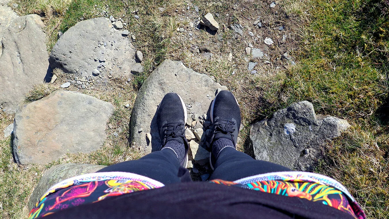 my feet down (20).jpg