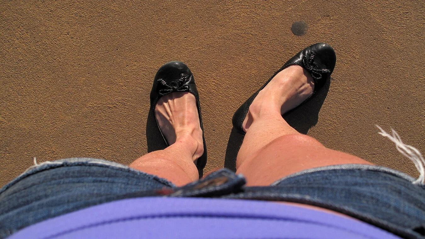 my feet down (36).jpg