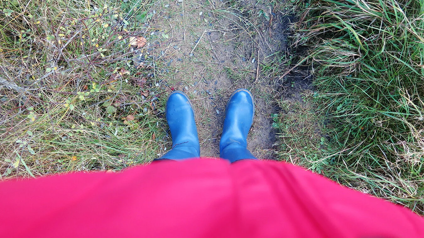 my feet down (38).jpg