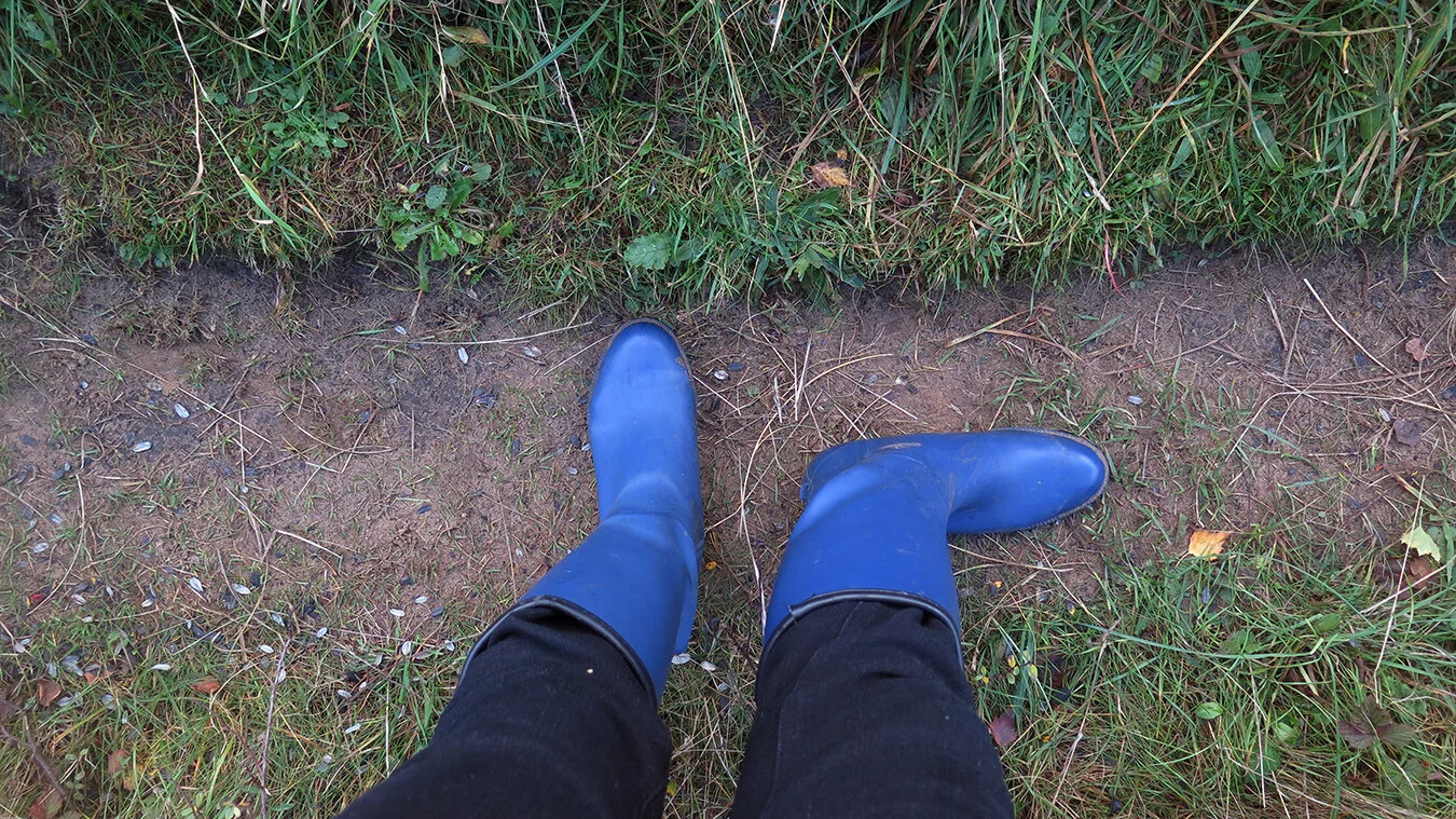 my feet down (39).jpg