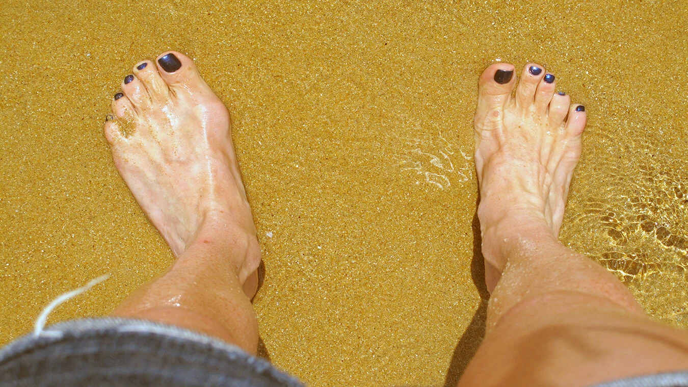 my feet down (42).jpg