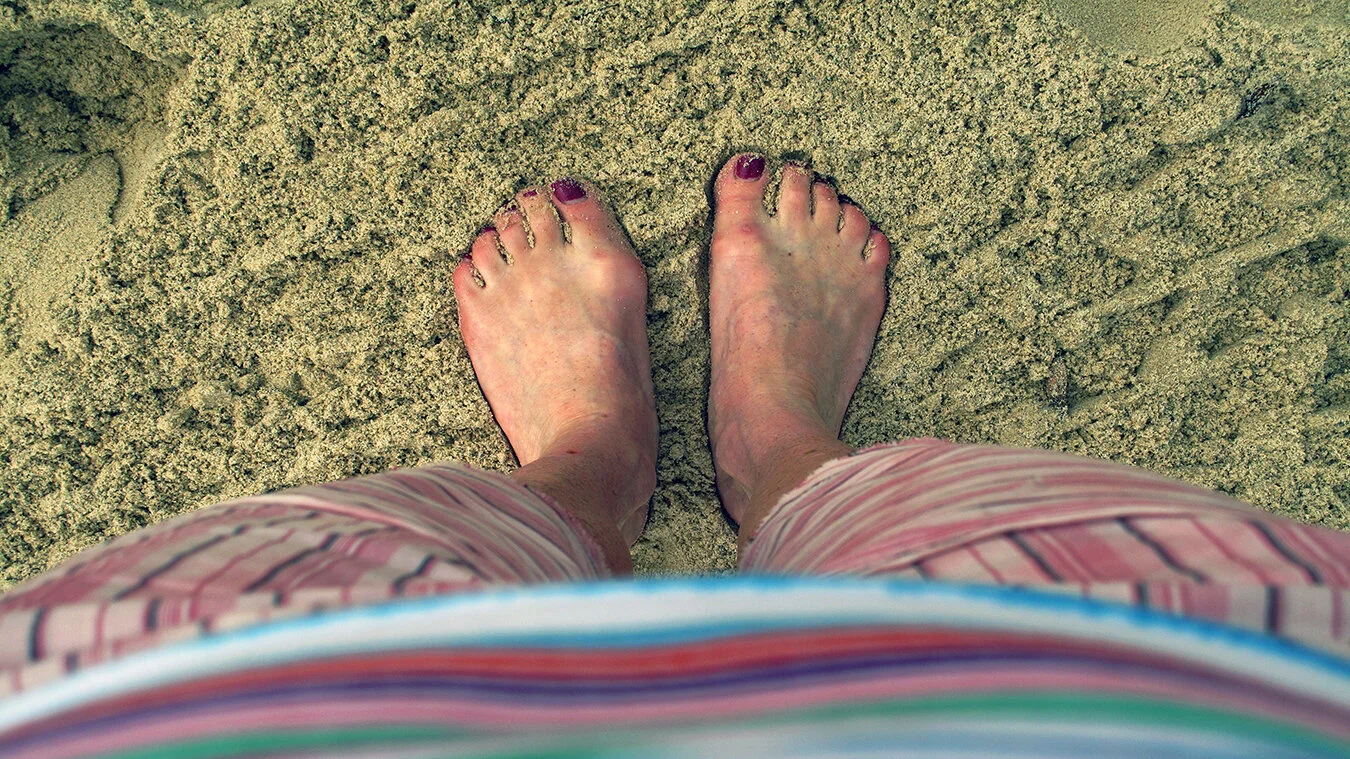 my feet down (43).jpg