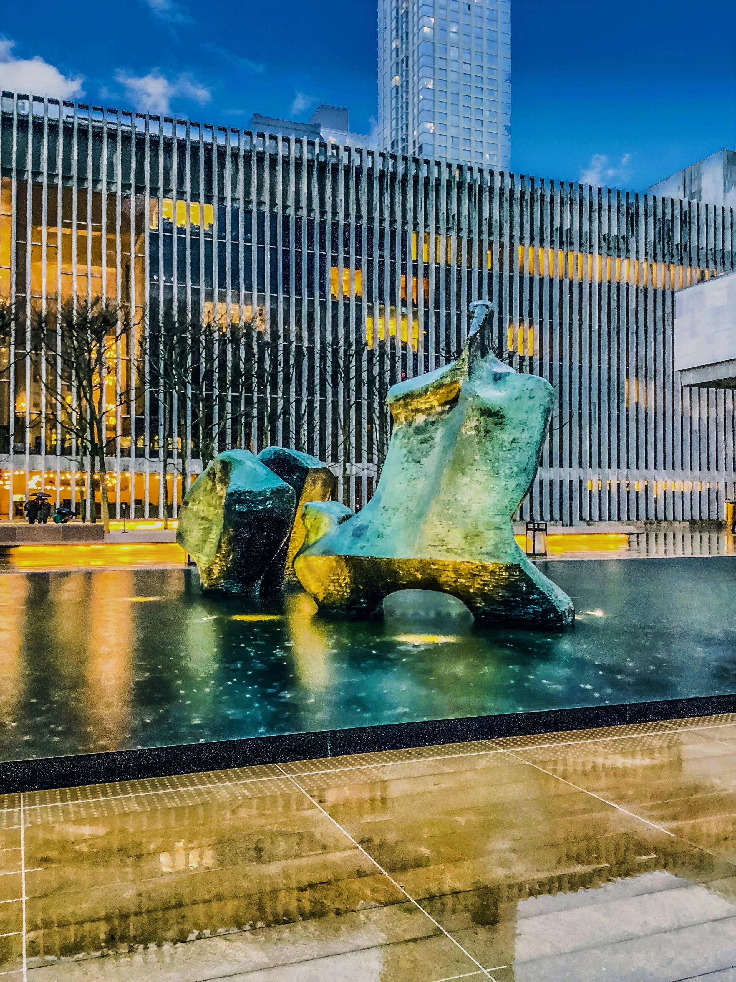 Reclining Figure sculpture.jpg