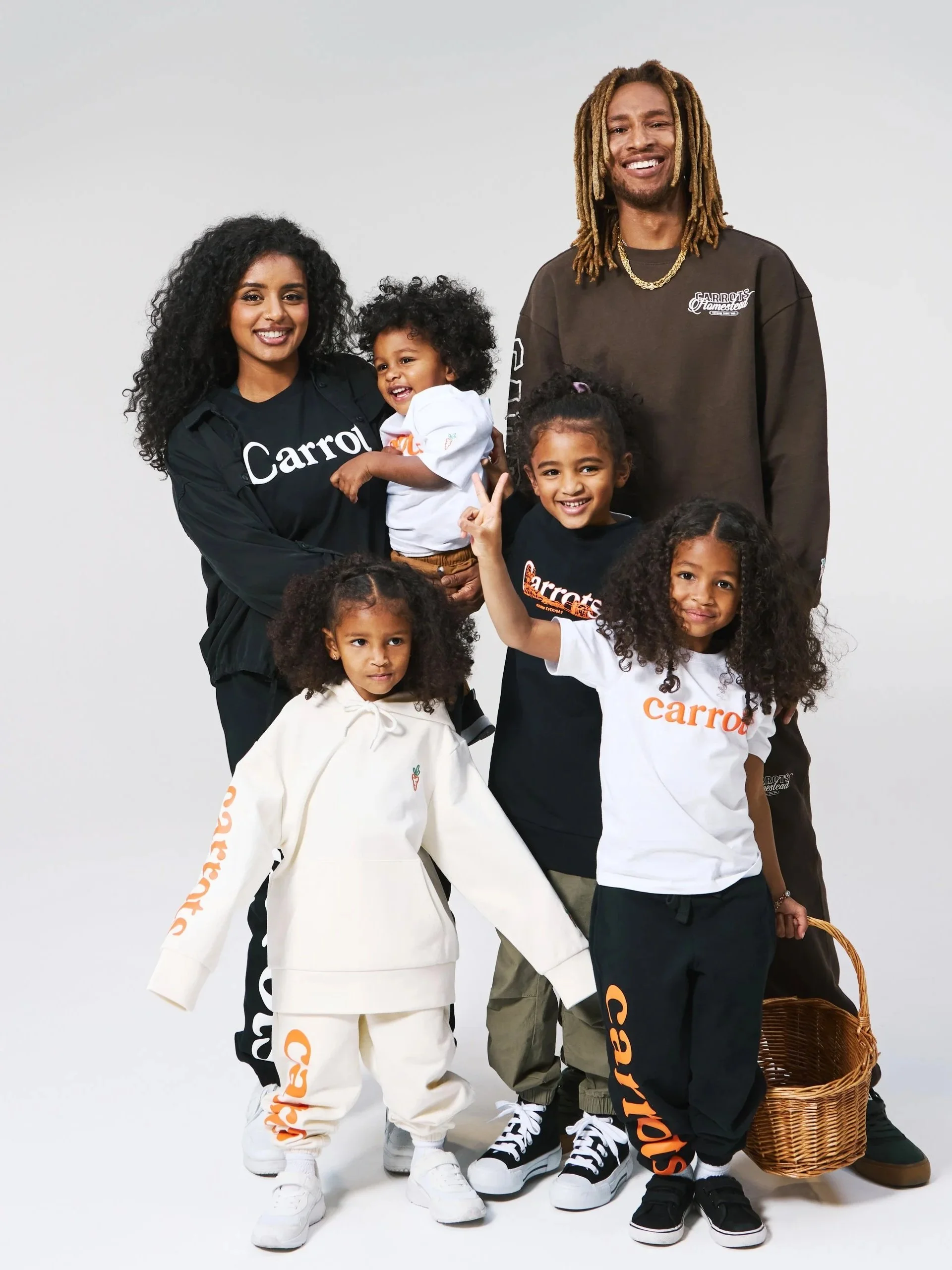 ANWAR CARROTS & THE CARROTS FAMILY, FOR WALMART X COMPLEX
