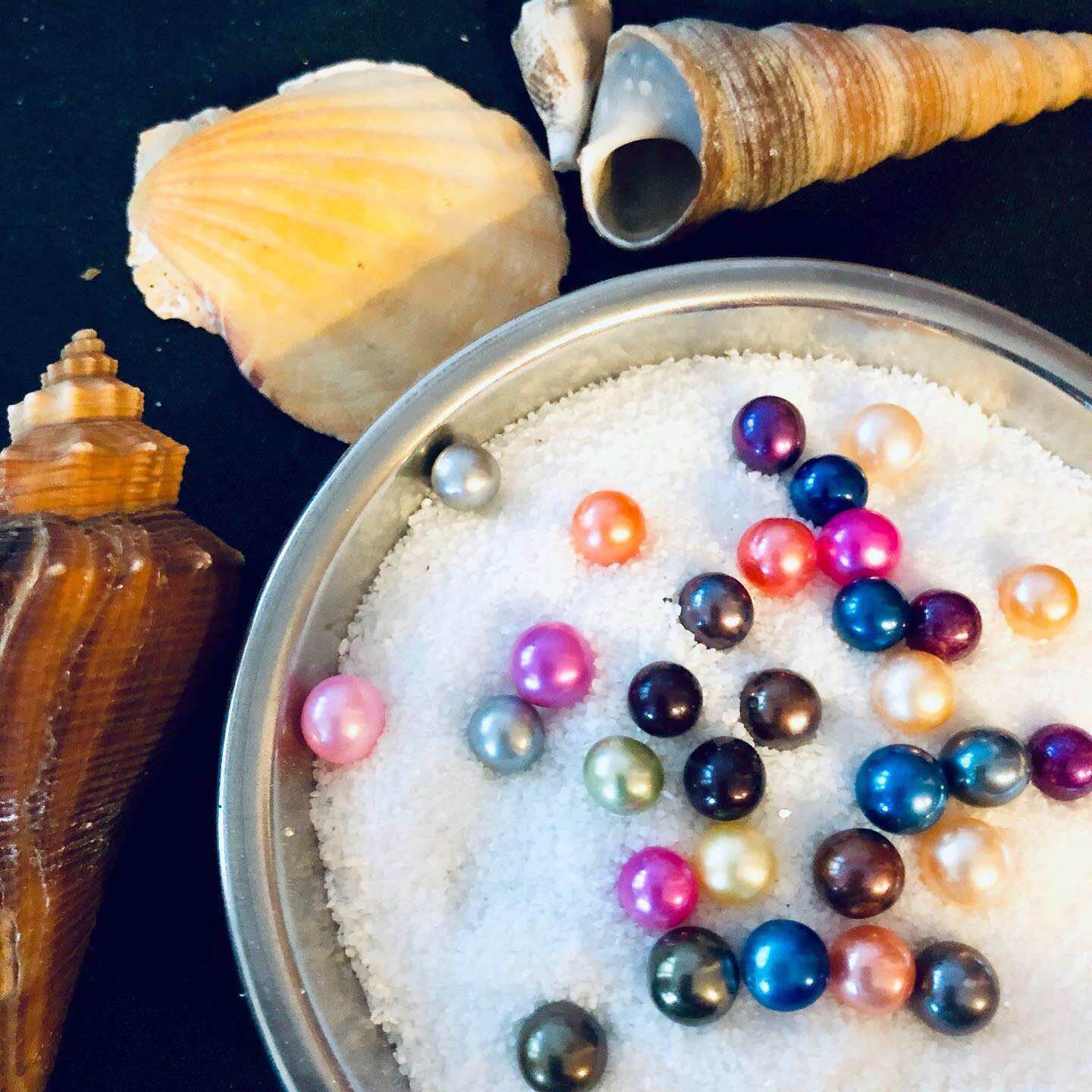 Welcome Treasures Untold to Great Big Family Play Day - Bay Area! Find their booth to open a shell to find a real pearl inside! Keep your pearl in a commemorative bottle or turn it into jewelry that can be worn. #greatbigfamilyplayday #familyfestival