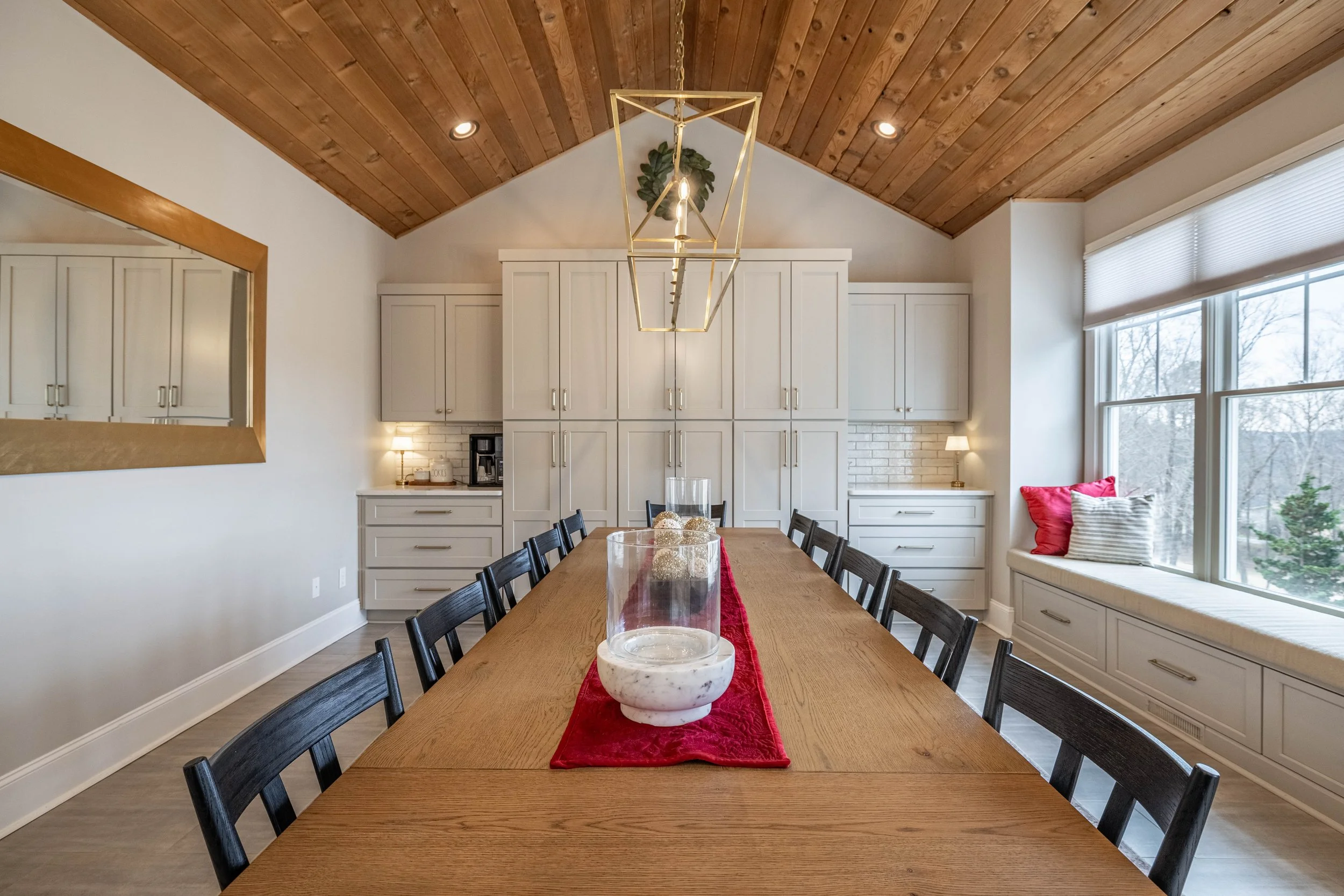 19-3454 Blankenship Dr-19.jpg