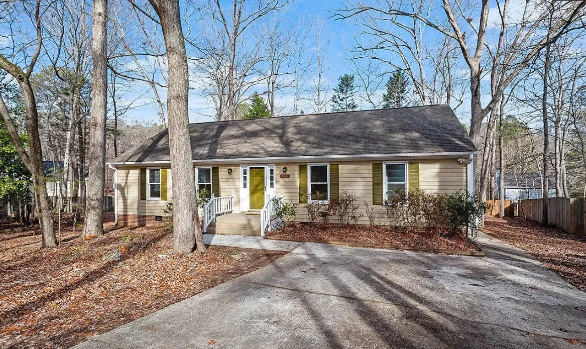 SOLD - 115 Hampton Ct
Chapel Hill, NC 27514