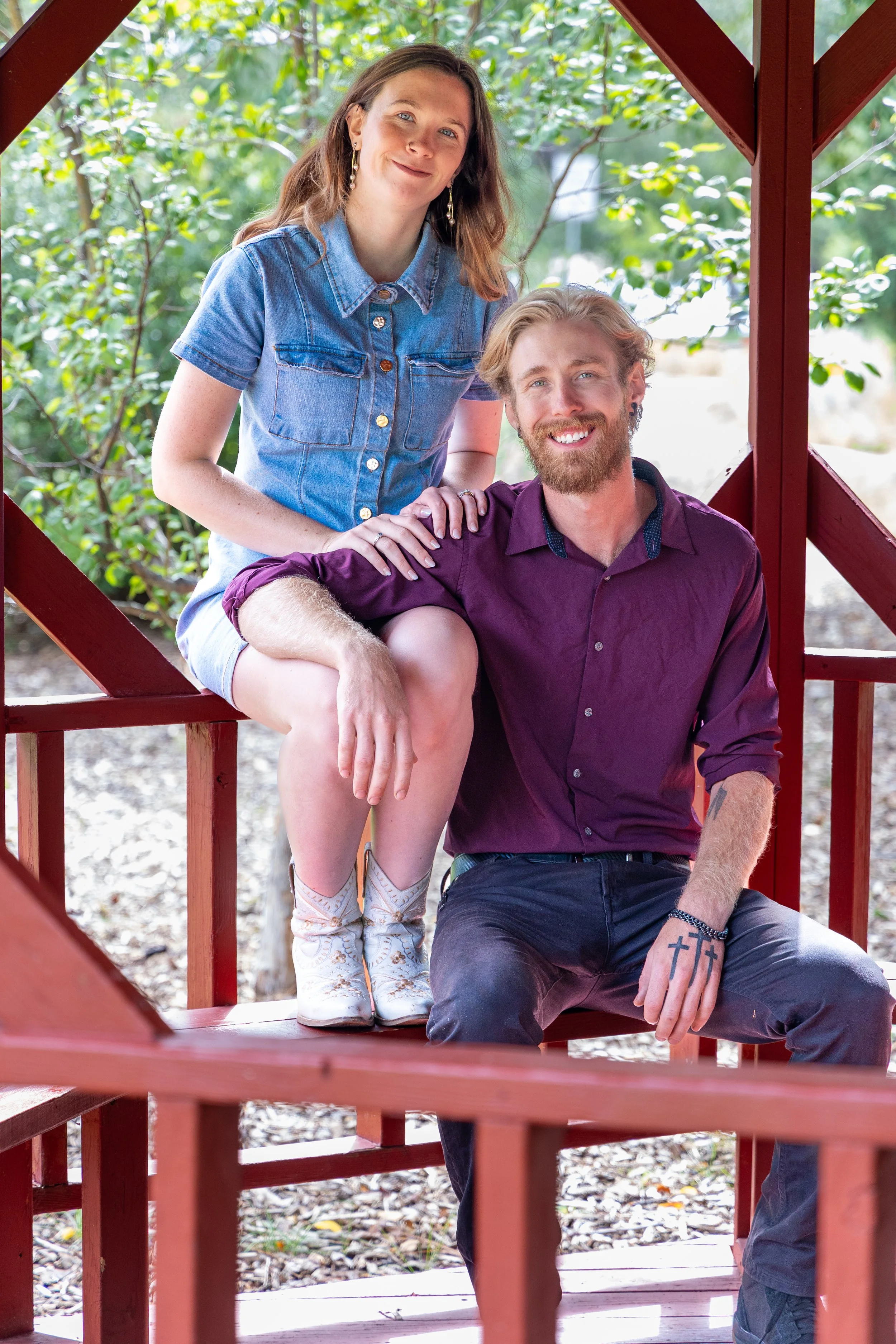 Engagement Pictures in Cheyenne, WY
Romantic Engagement Photography in Cheyenne, Wyoming
As a Cheyenne engagement photographer, I work with couples to create meaningful images in locations that fit your style. From wide-open Wyoming landscapes to cha