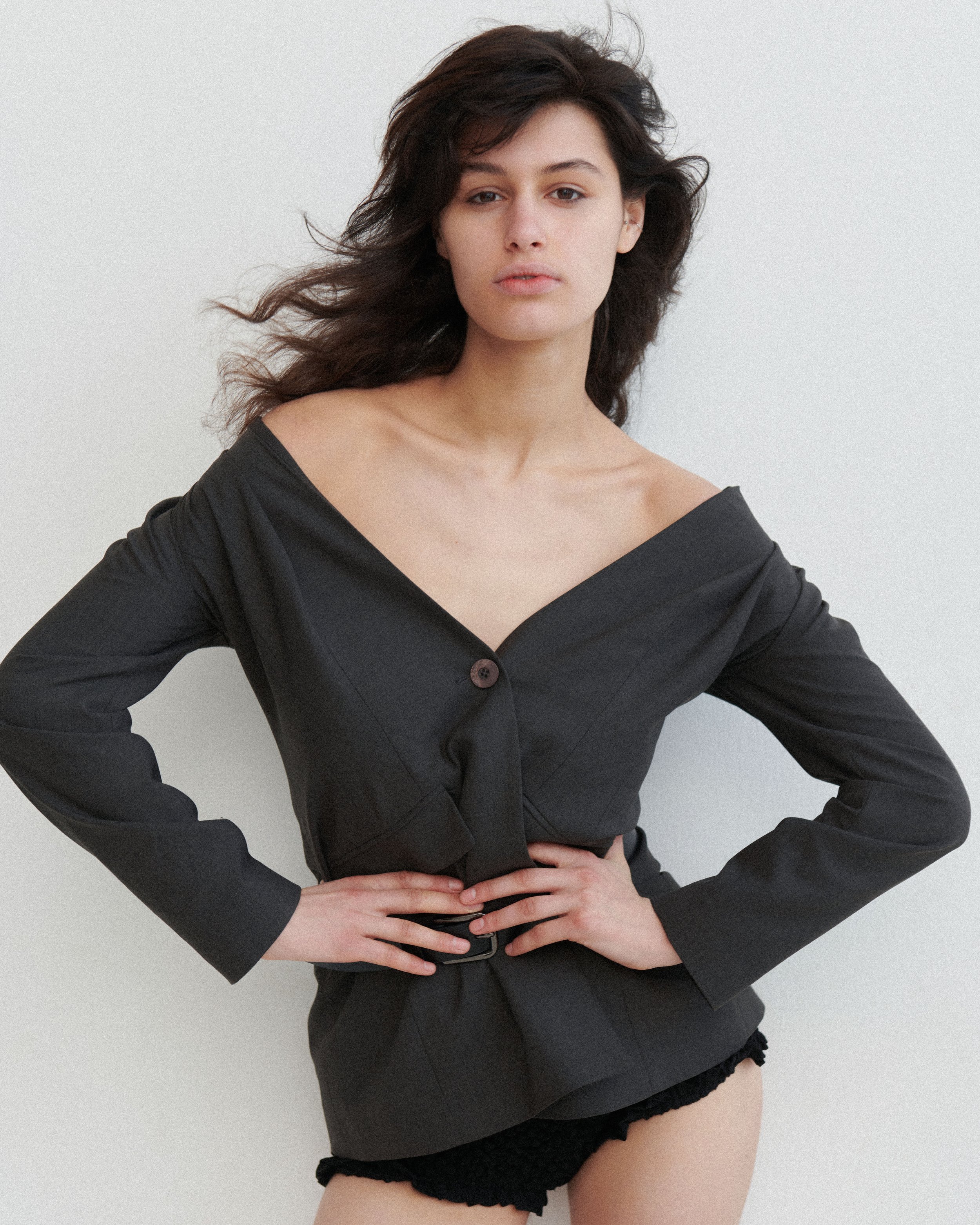 cropModel test _ 200326_ Stella Morais343602 1 copy.jpg