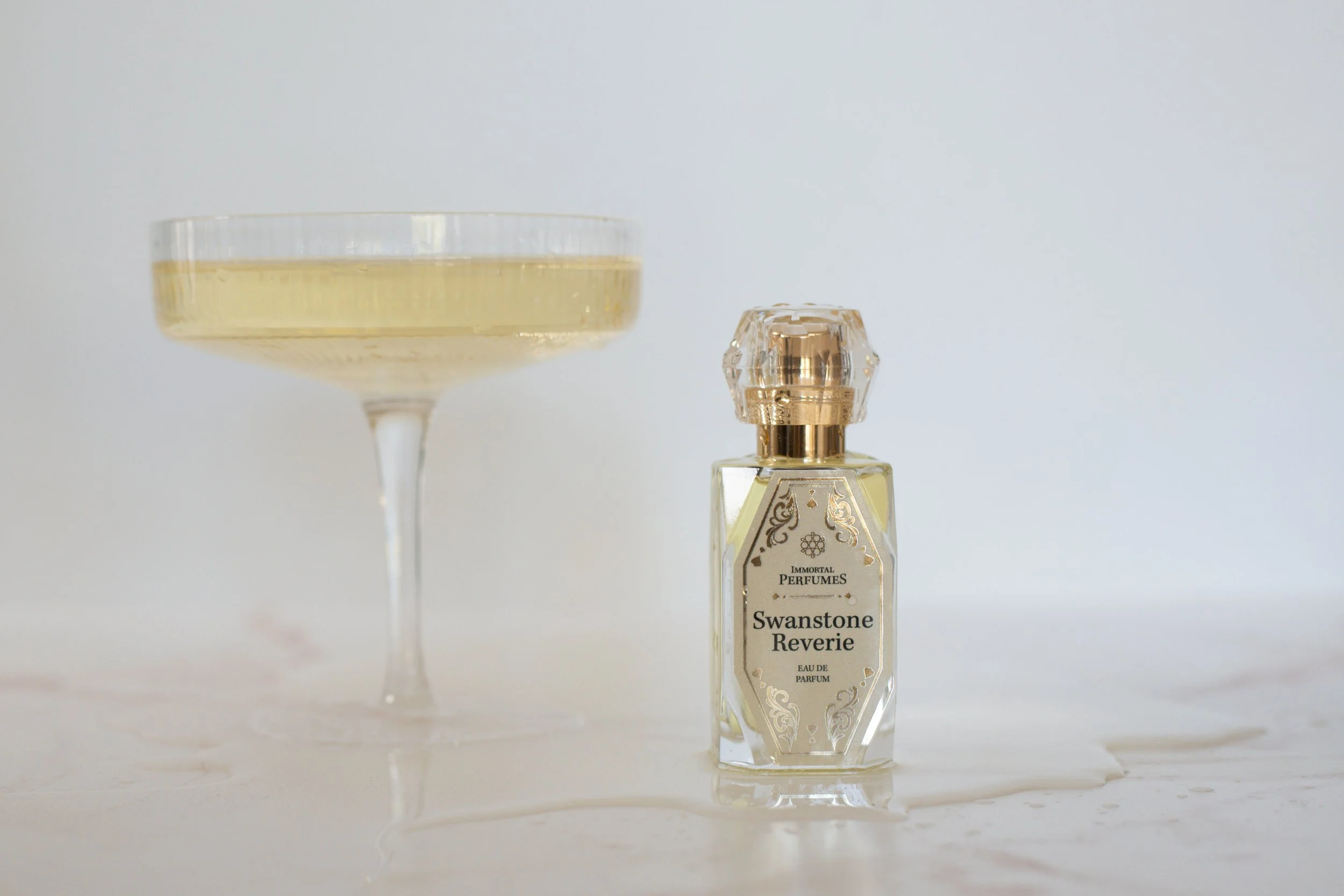 ImmortalPerfumes_SwanstoneReverie_Feathers_Champagne4.jpg