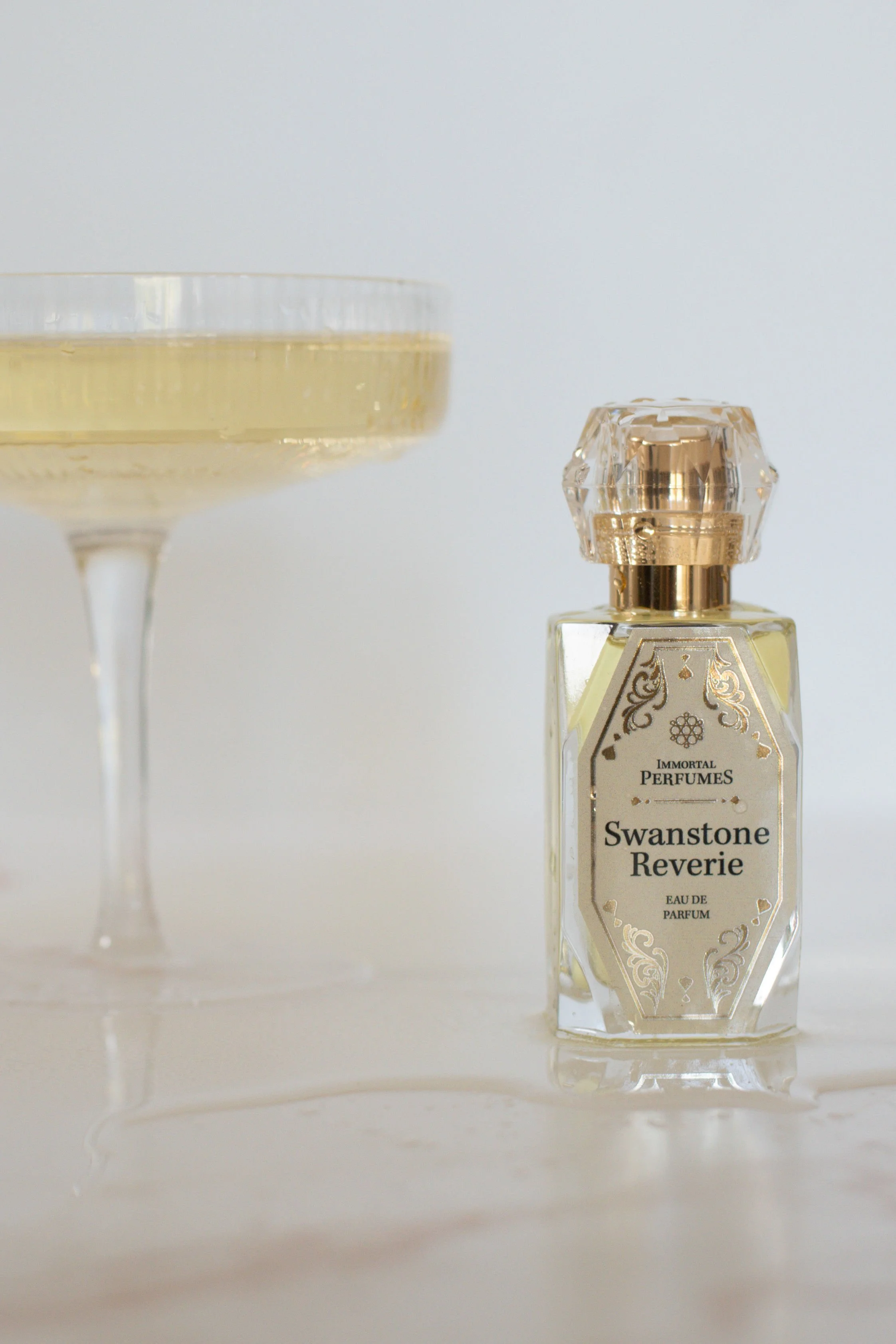 ImmortalPerfumes_SwanstoneReverie_Feathers_Champagne4.2.jpg