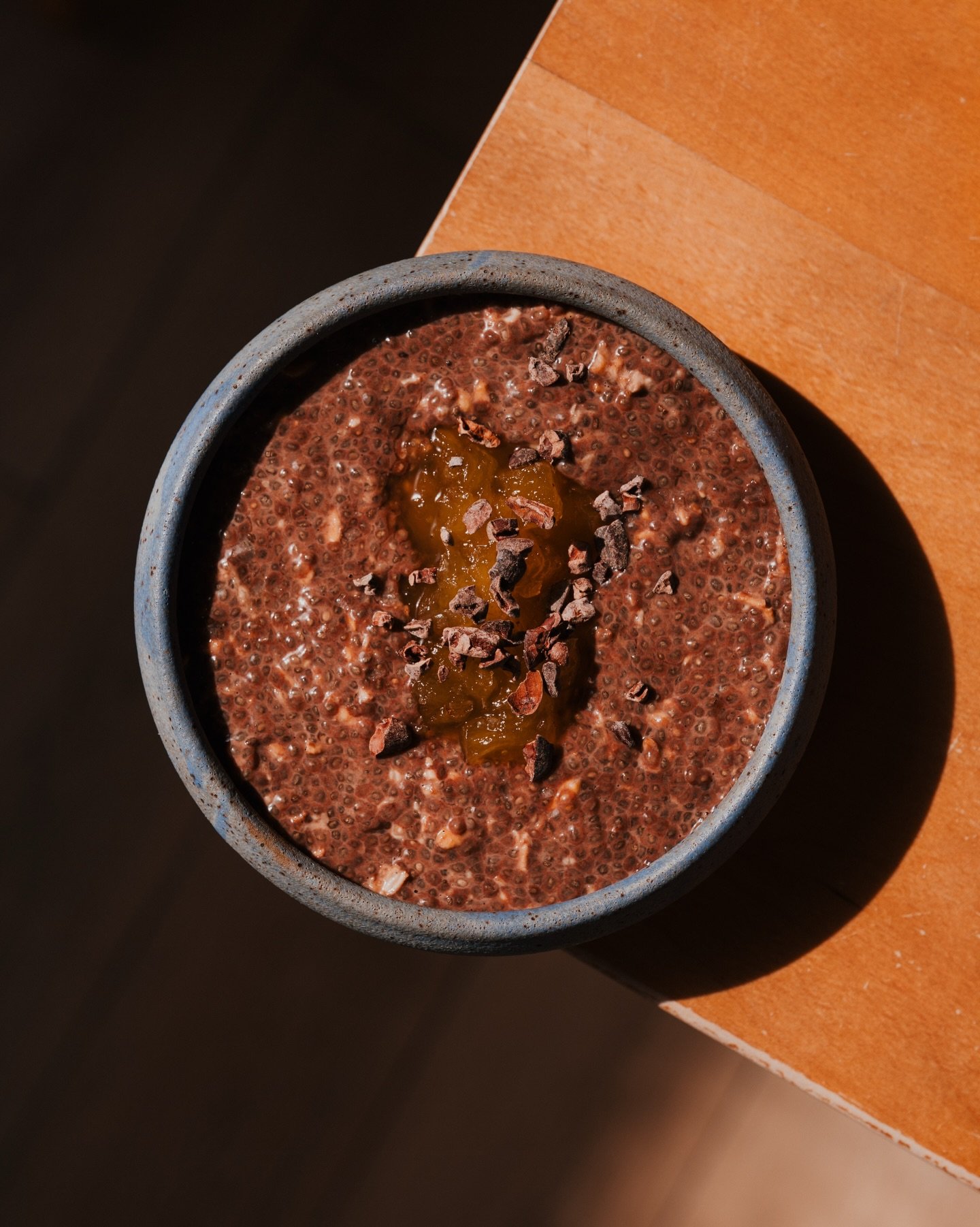 we see you late-night scrolling ;) have a chia pudding to cleanse the feed 🧘&zwj;♀️⭐️

and a sign to let your evening likes influence your morning plans. breakfast at nana&rsquo;s tastes even better than it looks&hellip; &amp; it looks pretty dang g