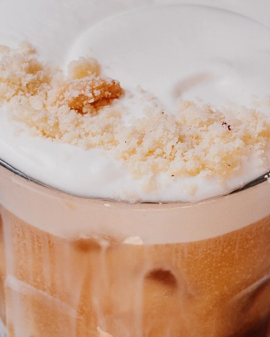 some drinks need more than one angle 🍋&zwj;🟩 we think the details speak for themselves ;)

but just in case you&rsquo;re curious, you&rsquo;re looking at a key lime cold brew ⭐️ 

smooth house-brewed cold brew, key lime + cold foam, and a shortbrea