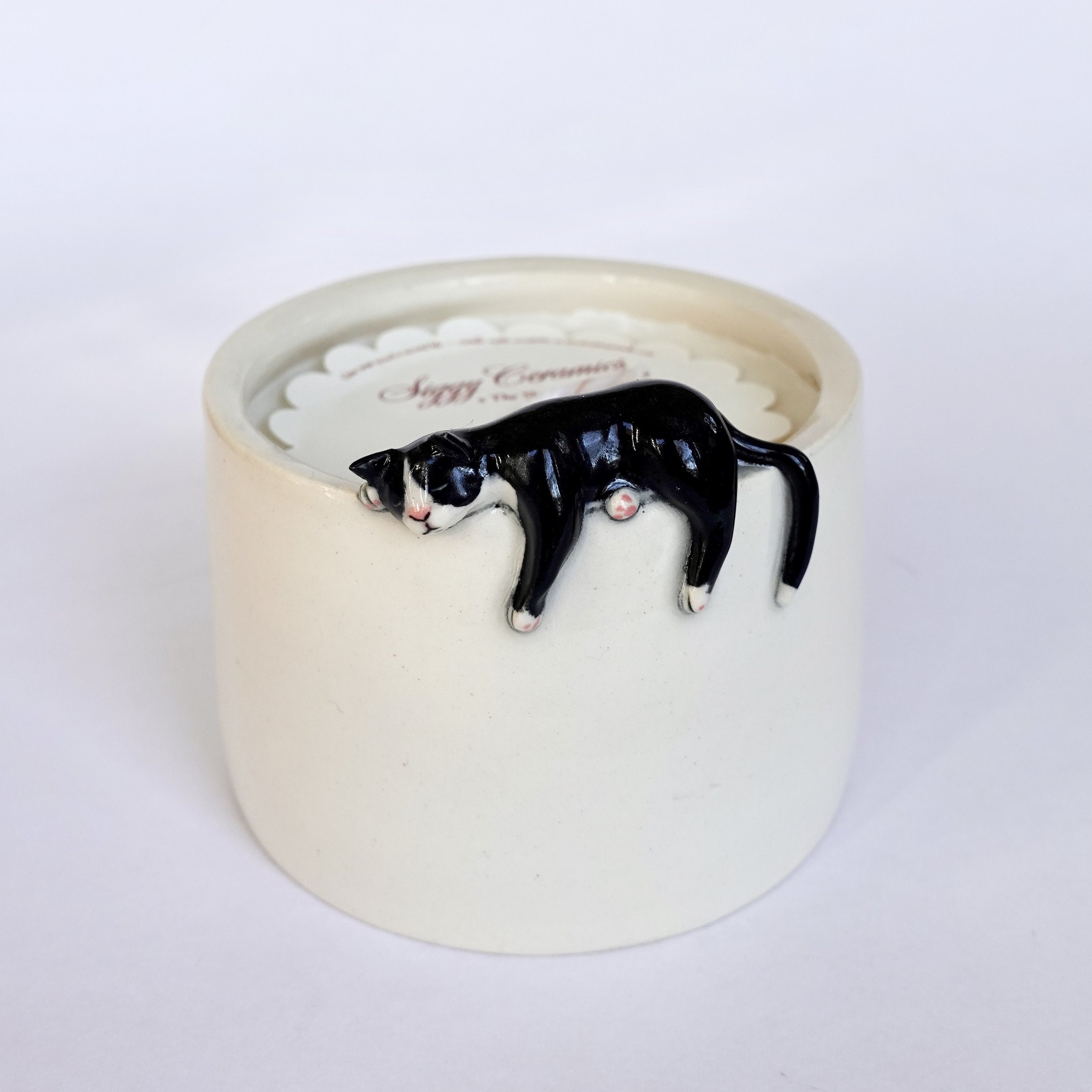 Tuxedo cat candle (second)