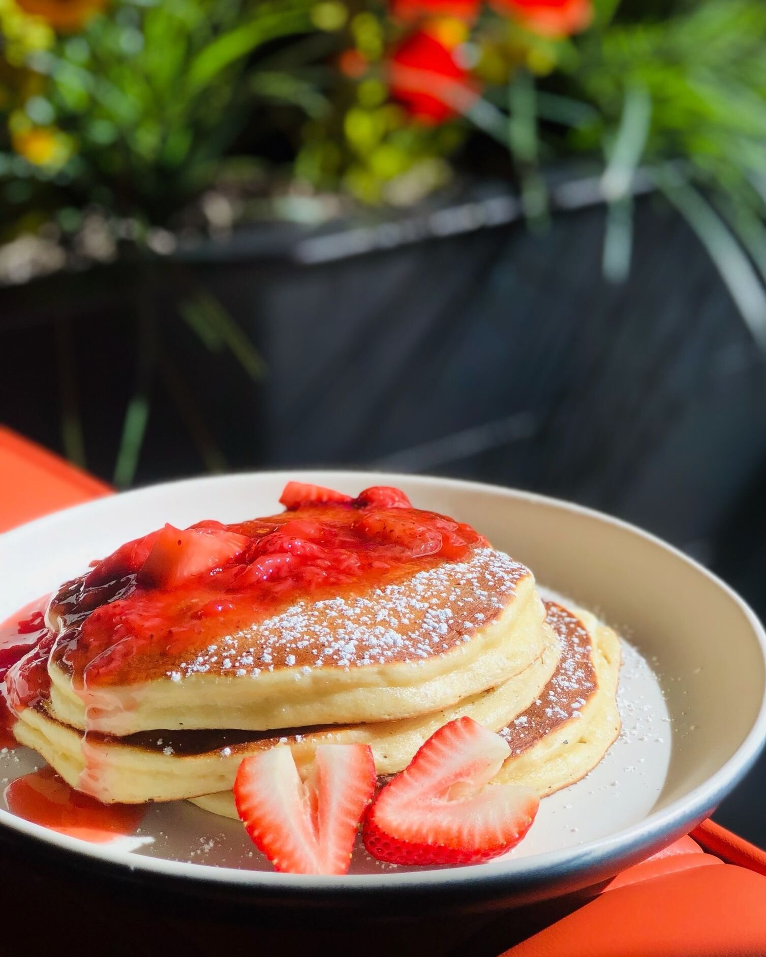 Come share the love with us at Le Buzz Caffe and try these amazing Strawberry Ricotta Pancakes with a fresh strawberry compote. So good and you only have this weekend through Valentine's Day to enjoy them. 
#bemyvalentine #lebuzzcaffe