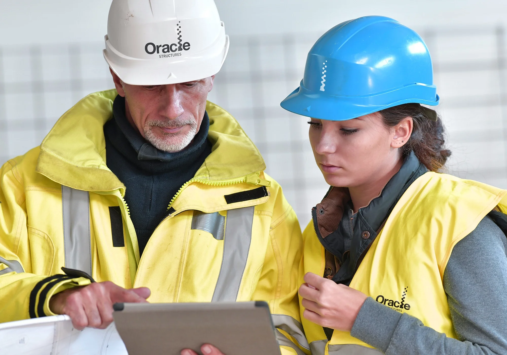 Oracle Structures uniform