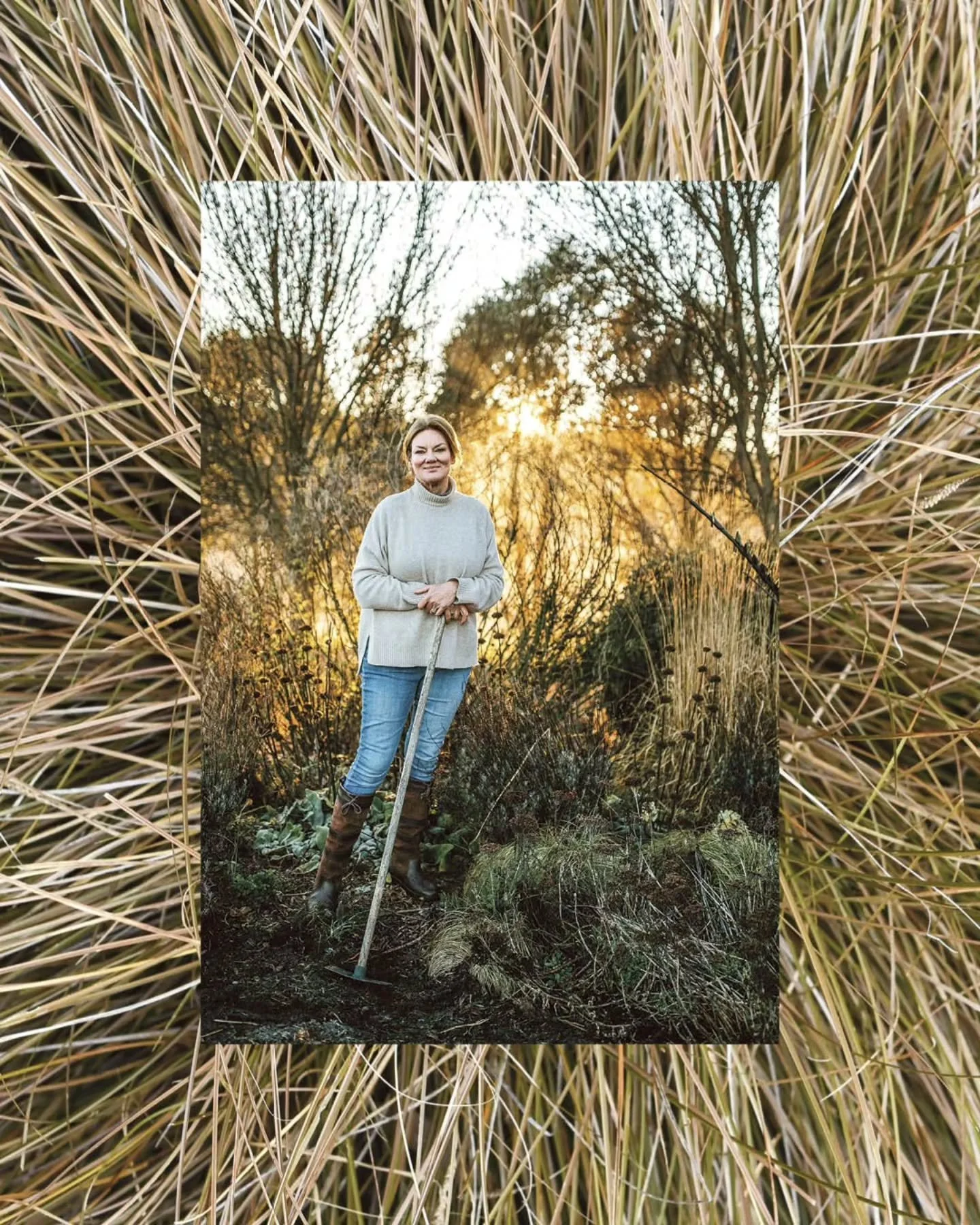 The new edition of @graziher magazine is out now, and inside you'll find my column about the stars of the winter garden, ornamental grasses. I've shared some favourites along with notes about how to use them, and sourcing them responsibly.
As usual t