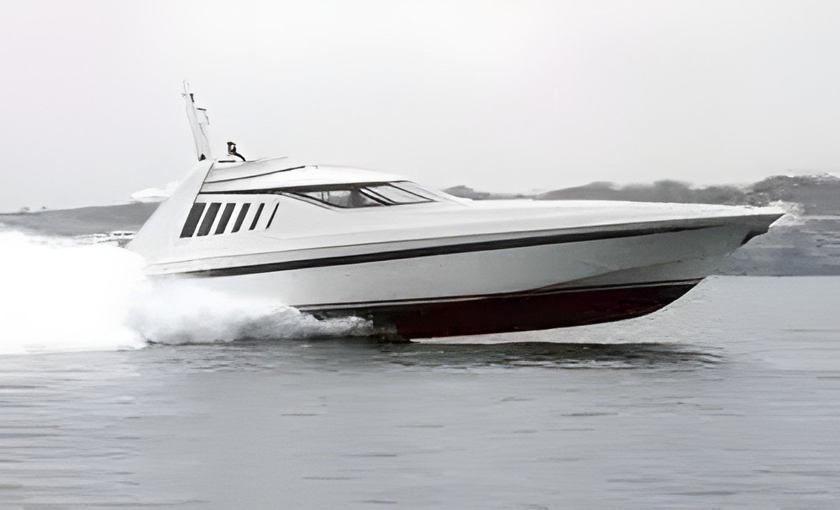 M/Y Metamorphosis. 76' (23 m) jetboat. Captain/Engineer, Jun 1997–Apr 1998. Twin MTU 16V183 with KaMeWa jets.