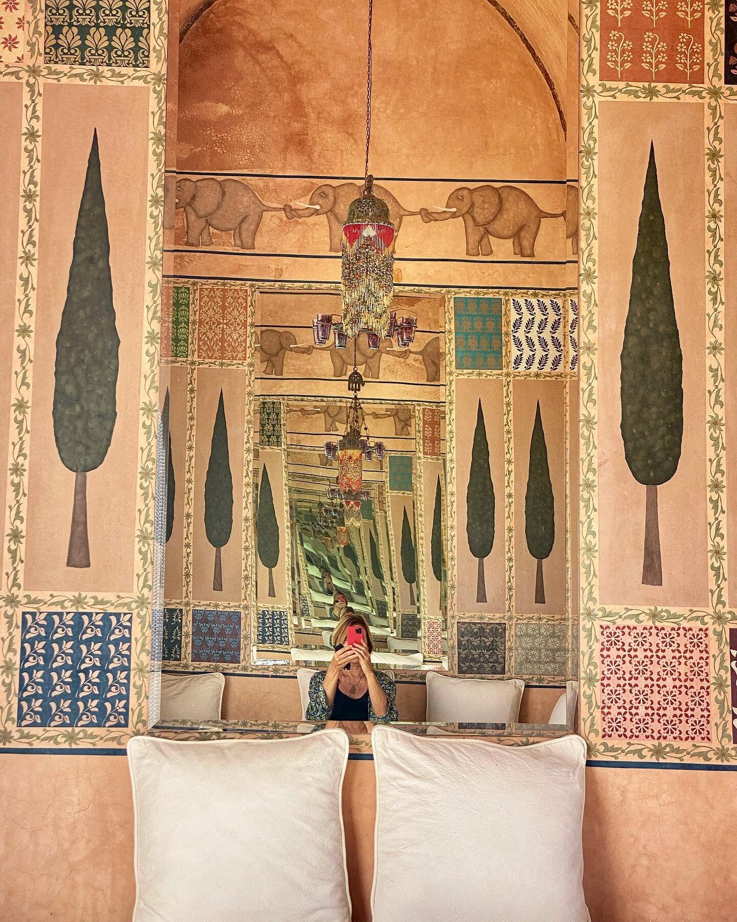 Marrakech: a tale of two worlds. Here, you can find &ldquo;real life&rdquo; Marrakech and &ldquo;French Fantasy&rdquo;Marrakech. Personally, I enjoy the experience of it all. This was a gorgeous escape for a garden lunch. Welcome to @hotel_les_deux_t