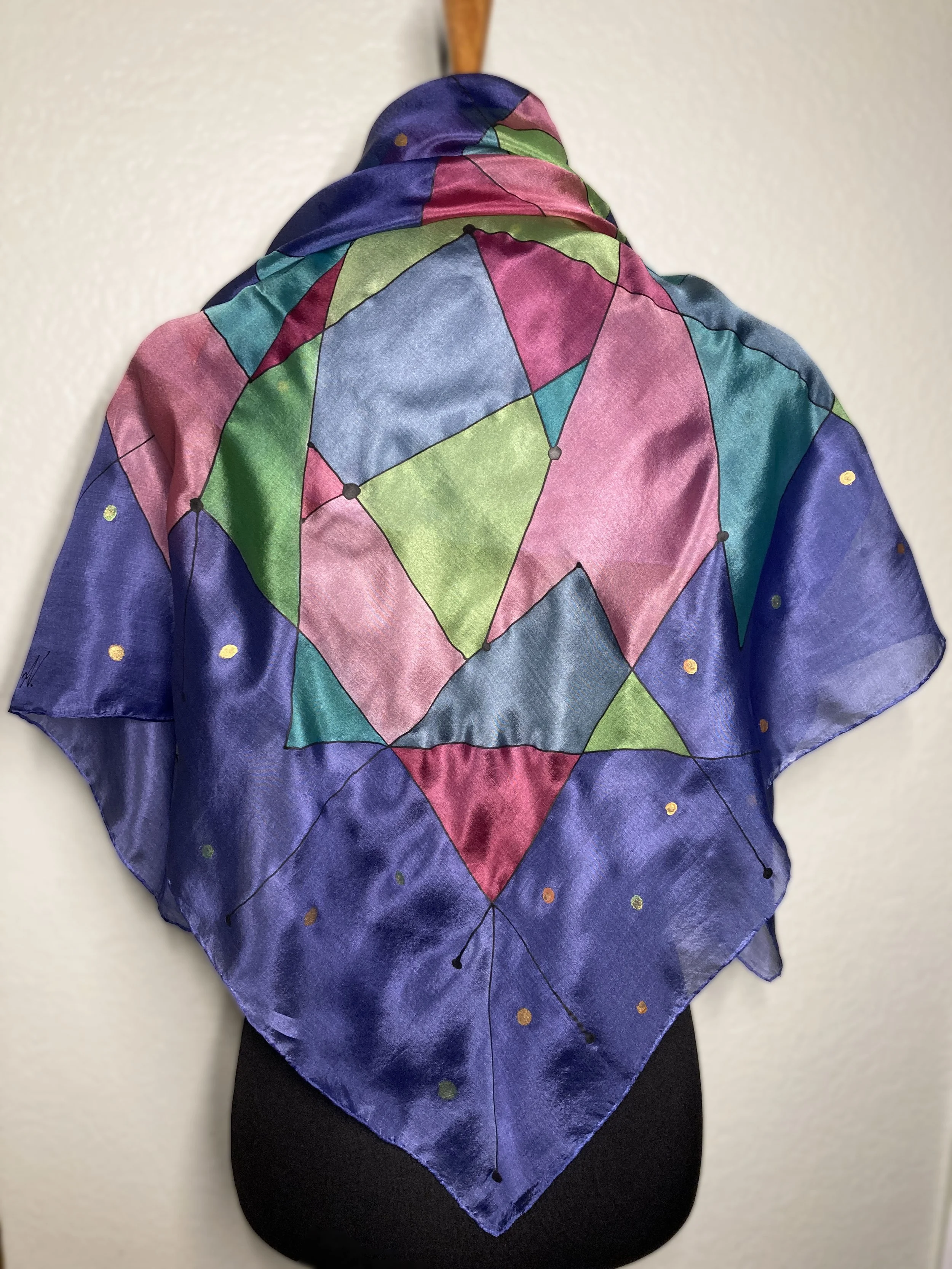 Geometrical phantasy on dark blue 2.jpg