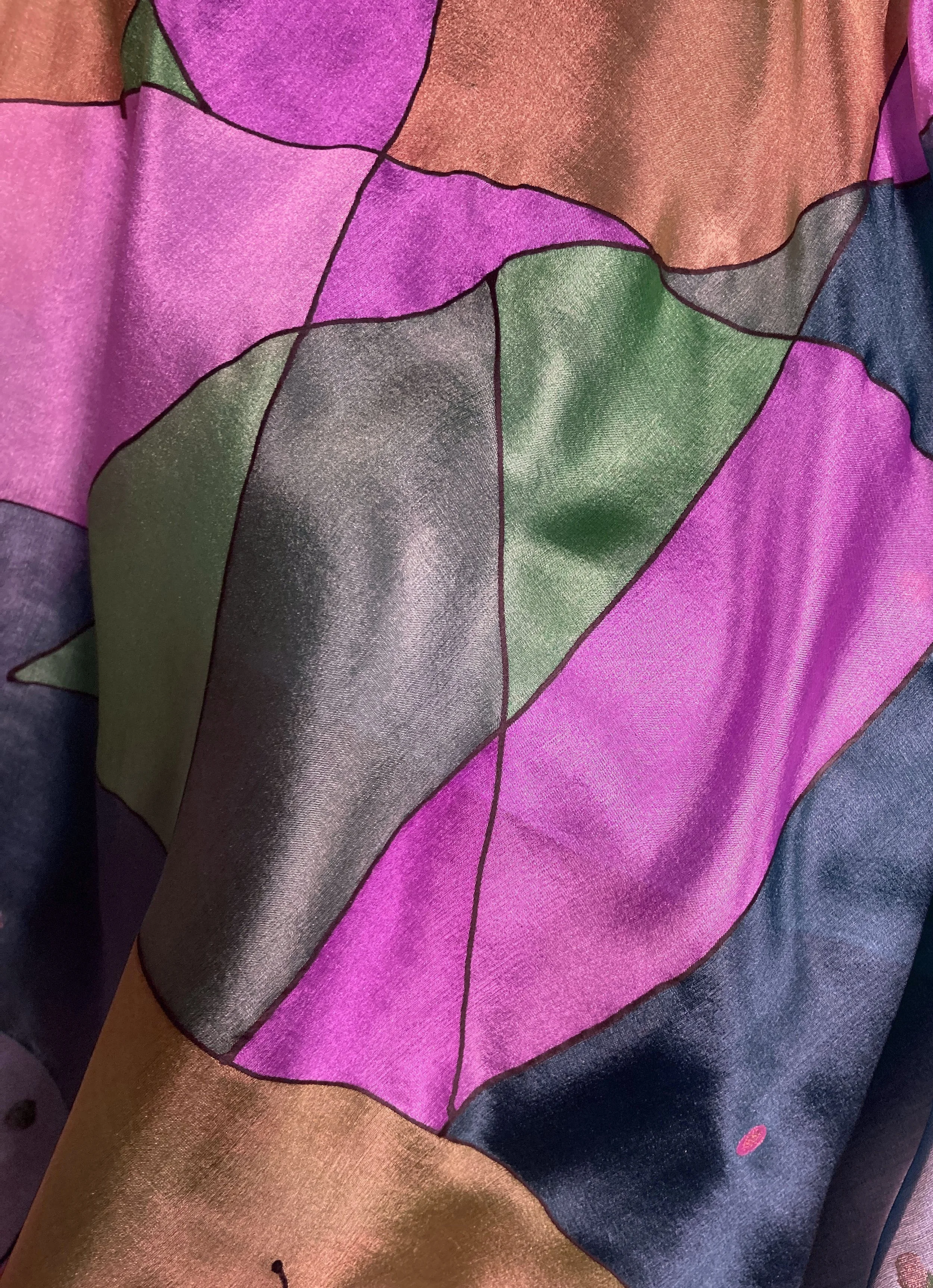 Geometrical phantasy on dark blue detail.jpg