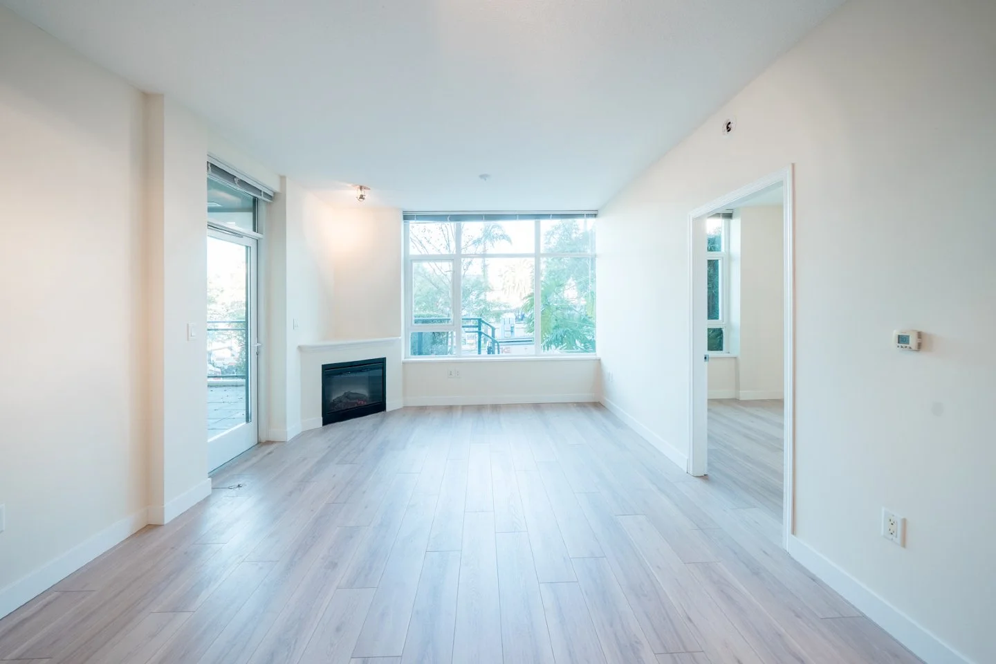 ✨ Now Available in Bankers Hill ✨
$3,800/month &middot; 2 Bed &middot; 2 Bath &middot; 934 Sq Ft

Welcome to 475 Redwood Street #103-1, San Diego, CA 92103 &mdash; a beautifully updated ground-level condo in one of Bankers Hill&rsquo;s most sought-af