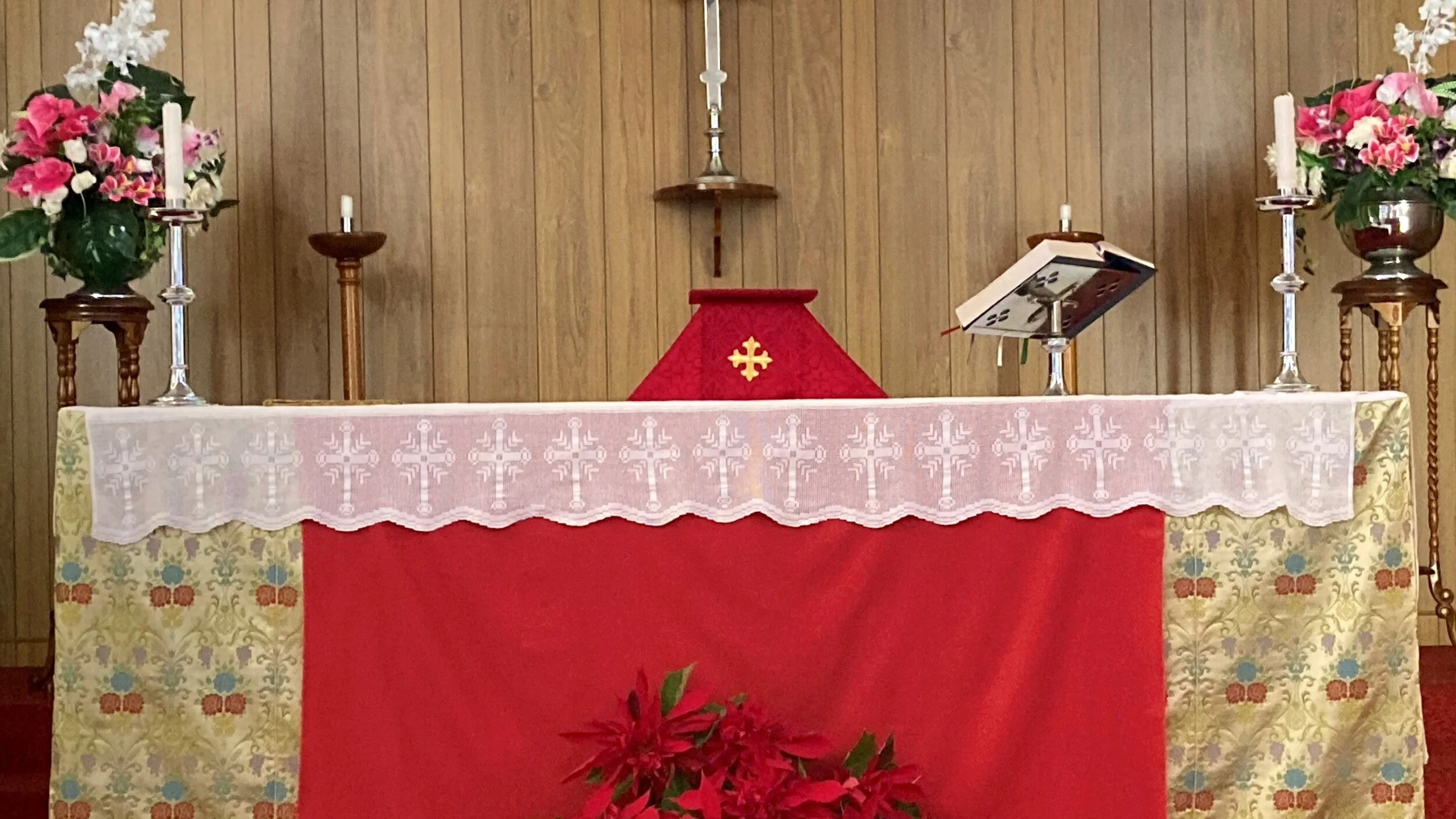 Altar at Pentecost (2).jpg