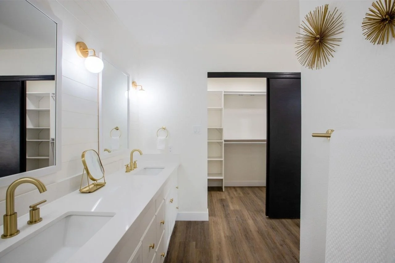 702 e paradise (1).jpg