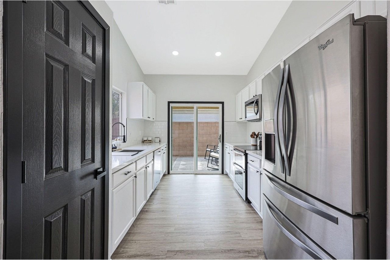 Untitled design (5).jpg