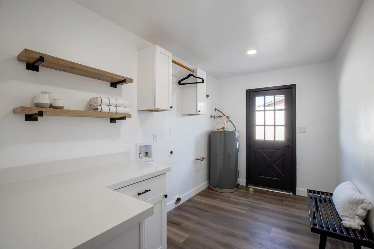 702 e paradise copy 8.jpg