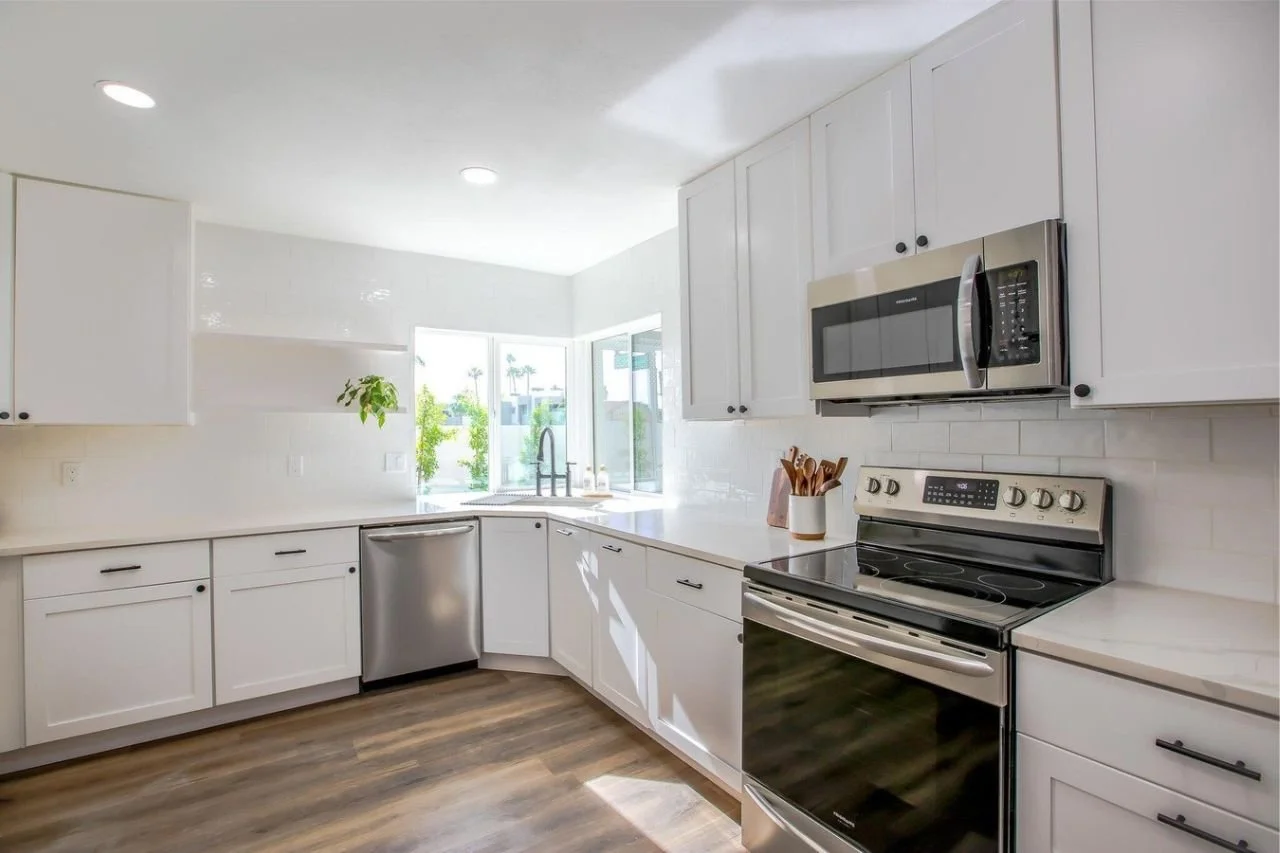 702 e paradise copy 5.jpg