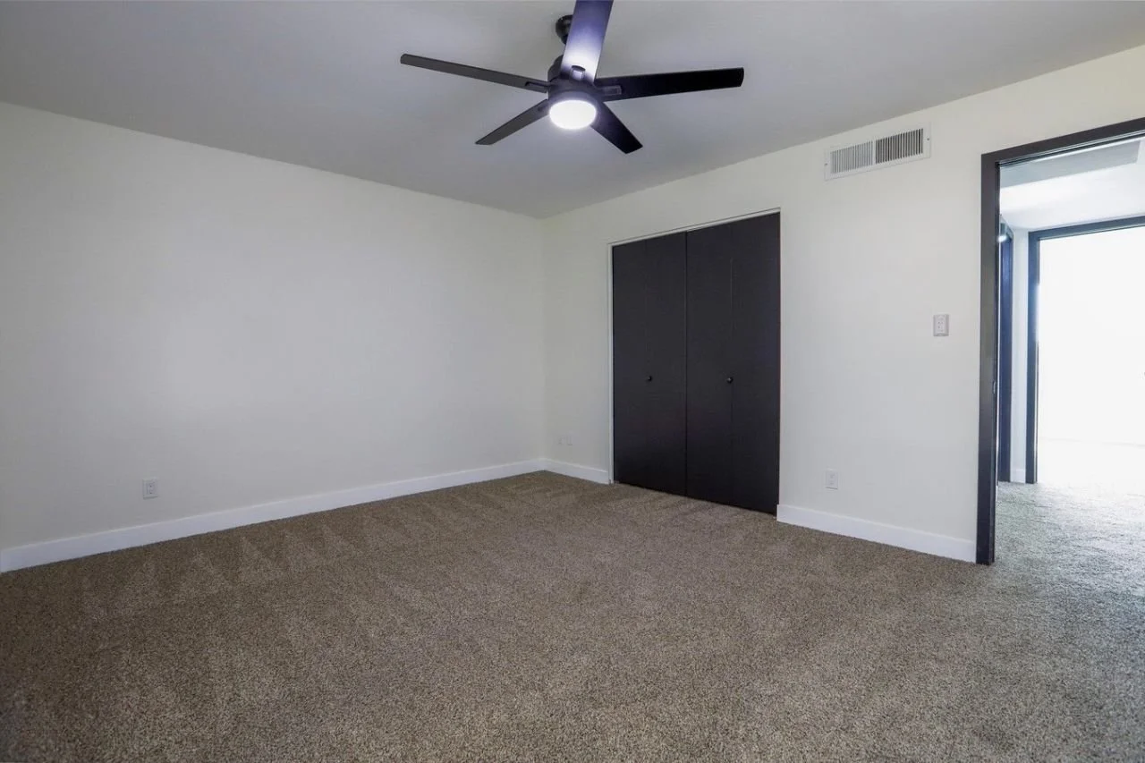 6026 n 11th st (12).jpg